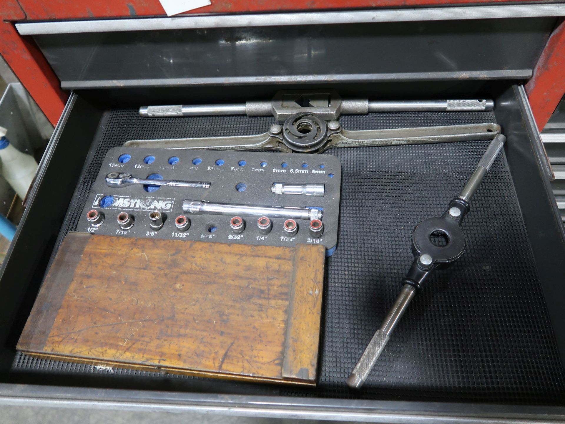 20-DRAWER CRAFTSMAN PORTABLE MECHANICS TOOLBOX WITH CONTENTS - Image 11 of 23