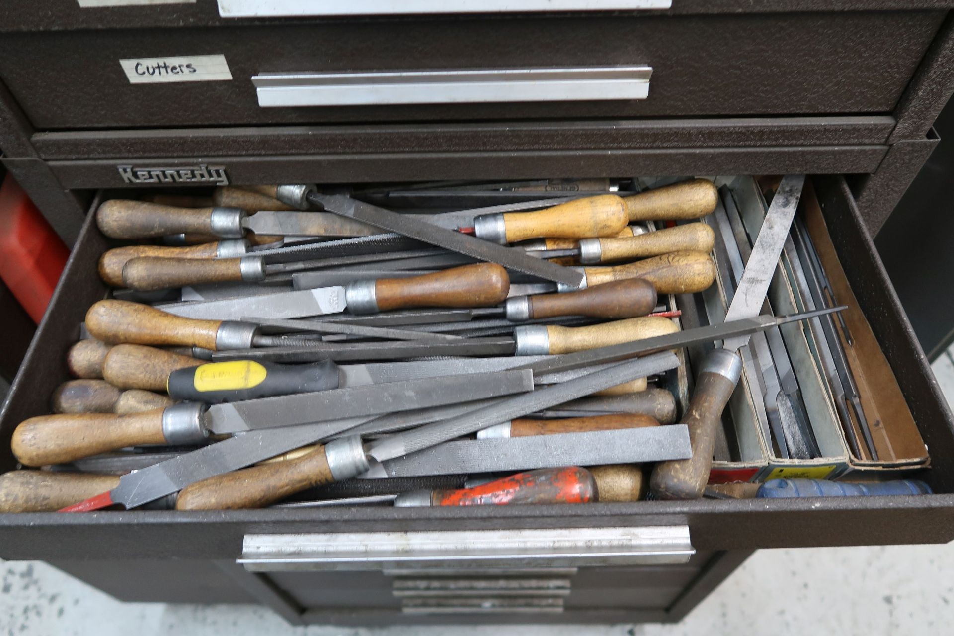15-DRAWER KENNEDY PORTABLE TOOLBOX WITH TOOLS - Image 8 of 15