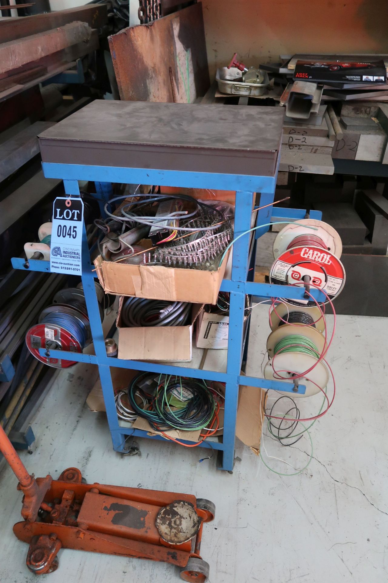 WIRE CART WITH CONTENTS