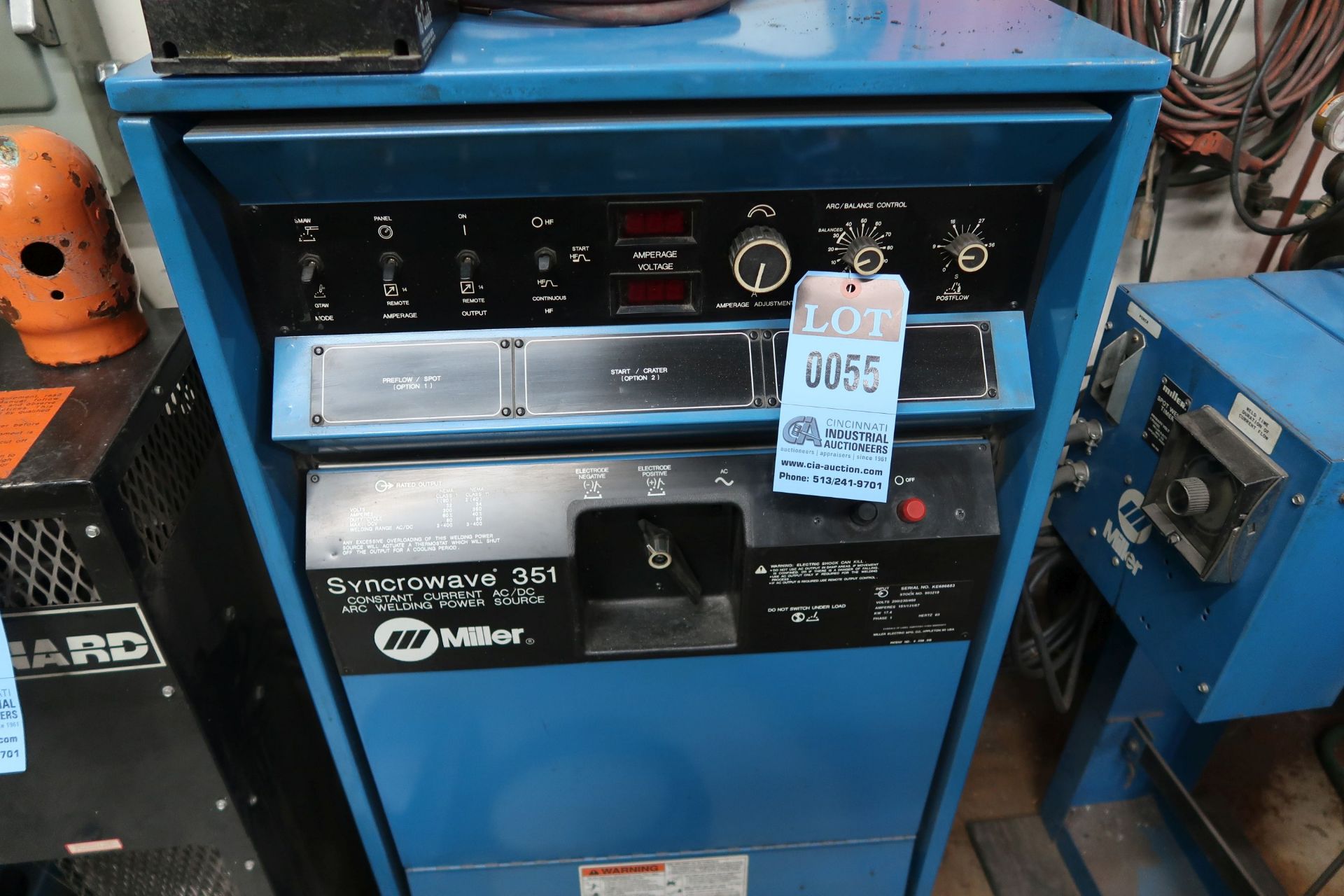 350 AMP MILLER SYNCROWAVE 351 WELDING POWER SUPPLY; S/N KE686653, WITH BERNARD CHILLER - Image 2 of 5