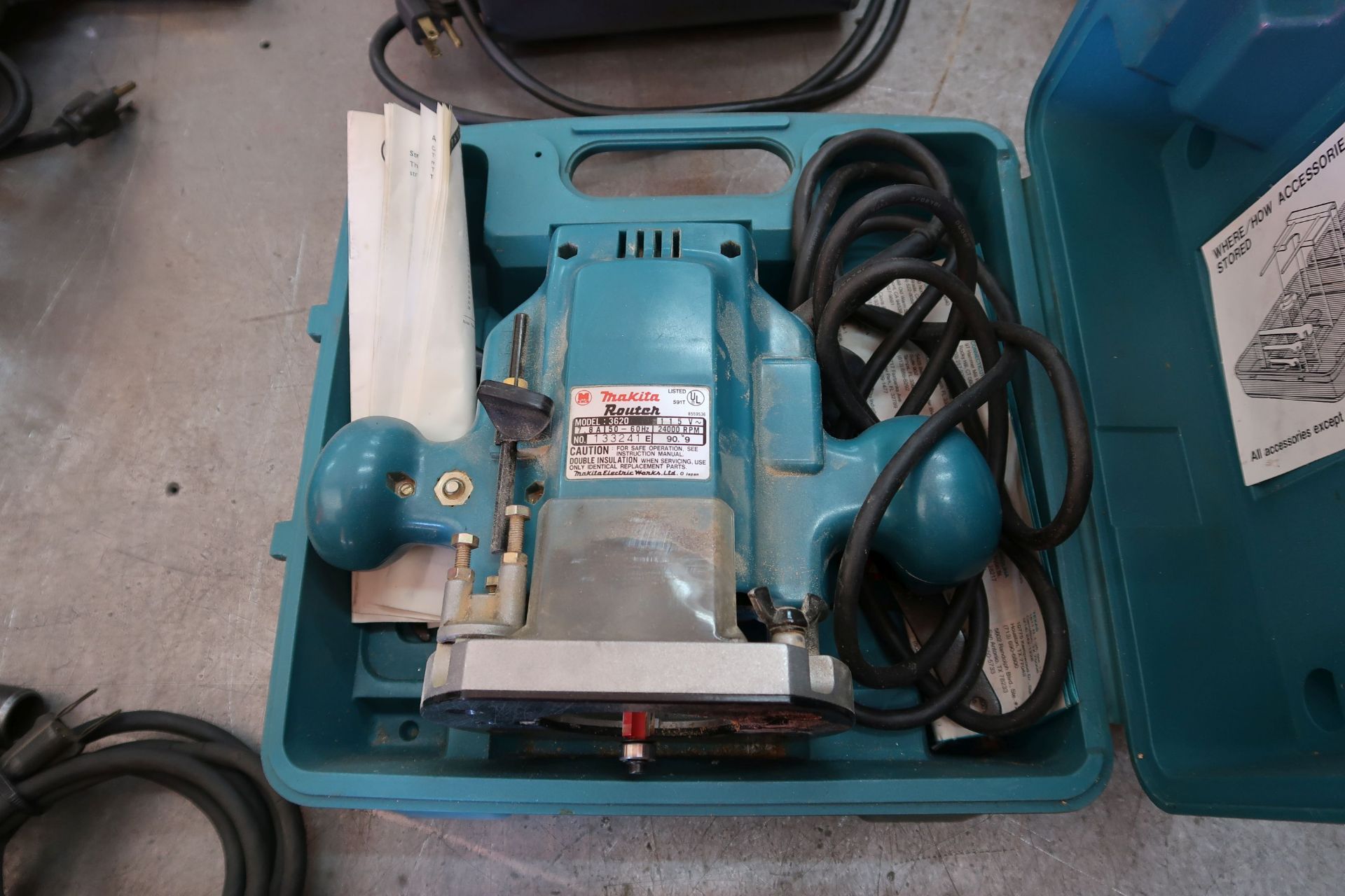 MAKITA ELECTRIC ROUTER