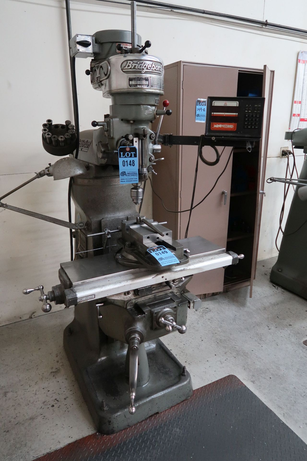 1 HP BRIDGEPORT VERTICAL MILL; S/N 75998, 9" X 42" TABLE, SPINDLE SPEED 80-2,720 RPM, MINI WIZARD - Image 2 of 7