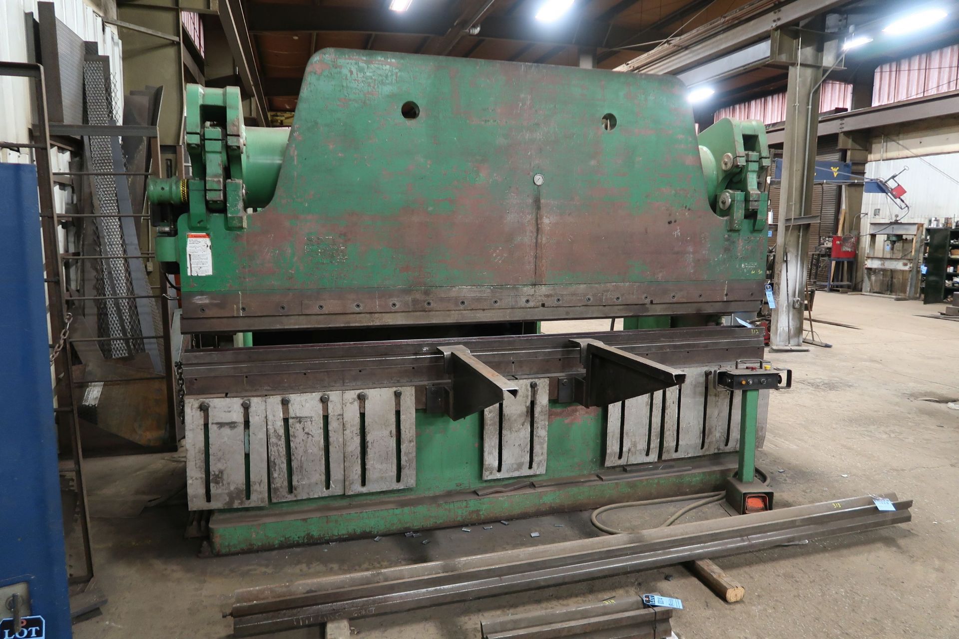 320 TON X 12' ACCUPRESS MODEL 732012 HYDRAULIC POWER PRESS BRAKE WITH CNC BACK GAGE; S/N 1832, - Image 2 of 12