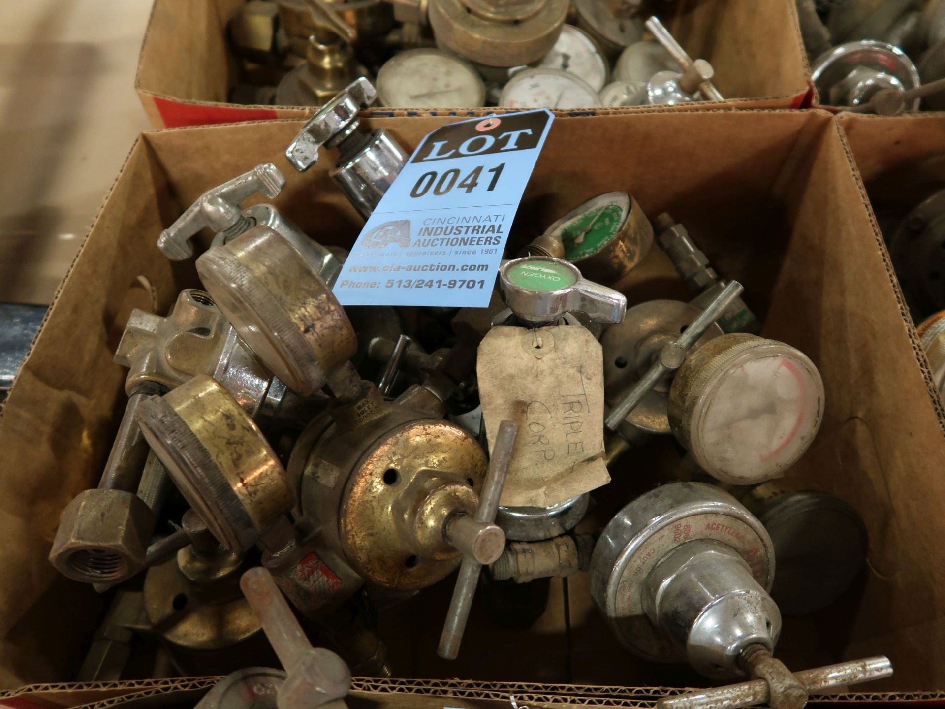 (LOT) ACETYLENE TORCH REGULATORS