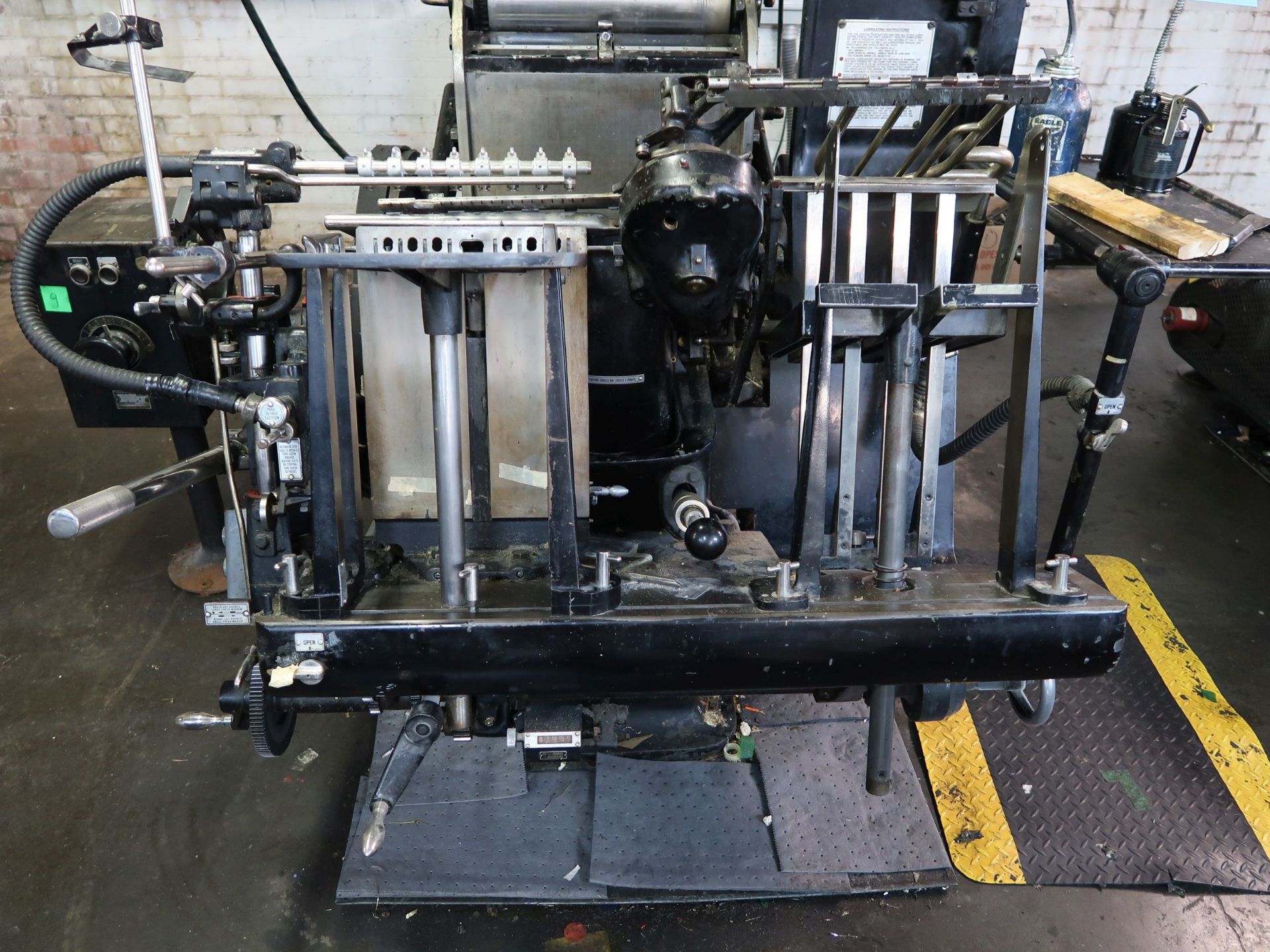 10" X 15" HEIDELBERG WINDMILL DIE CUTTER; S/N 104508E WITH HOT PLATE AND DIGITAL CONTROL - Image 8 of 9