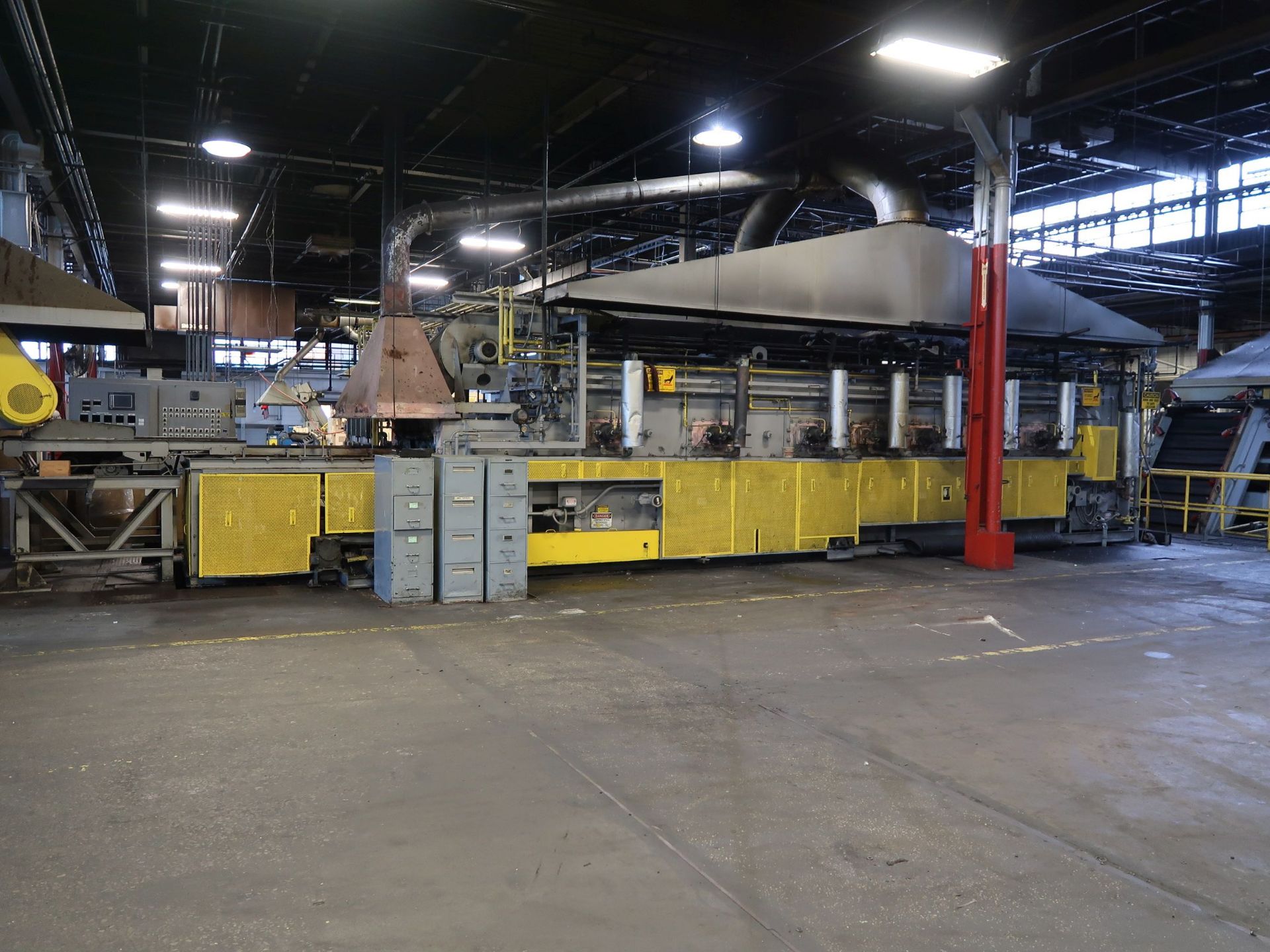 ATMOSPHERE FURNACE MESH BELT CONTINUOUS HEAT TREAT LINE; S/N 60879, UP TO 4,000 LBS./HOUR. 60" - Image 7 of 37