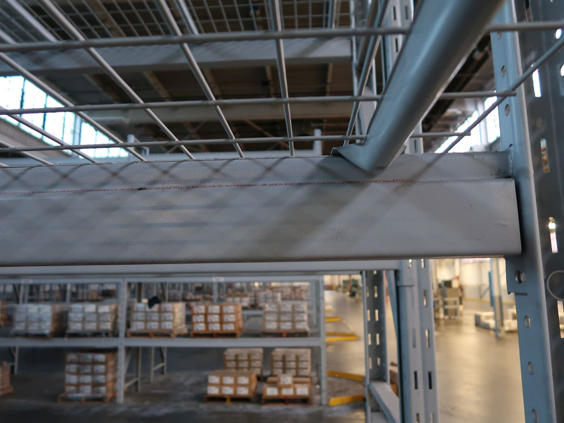 SECTIONS 124" X 32" X 180" NOTCH TYPE ADJUSTABLE BEAM PALLET RACKS WITH (7) 32" X 180" UPRIGHTS, ( - Image 3 of 3