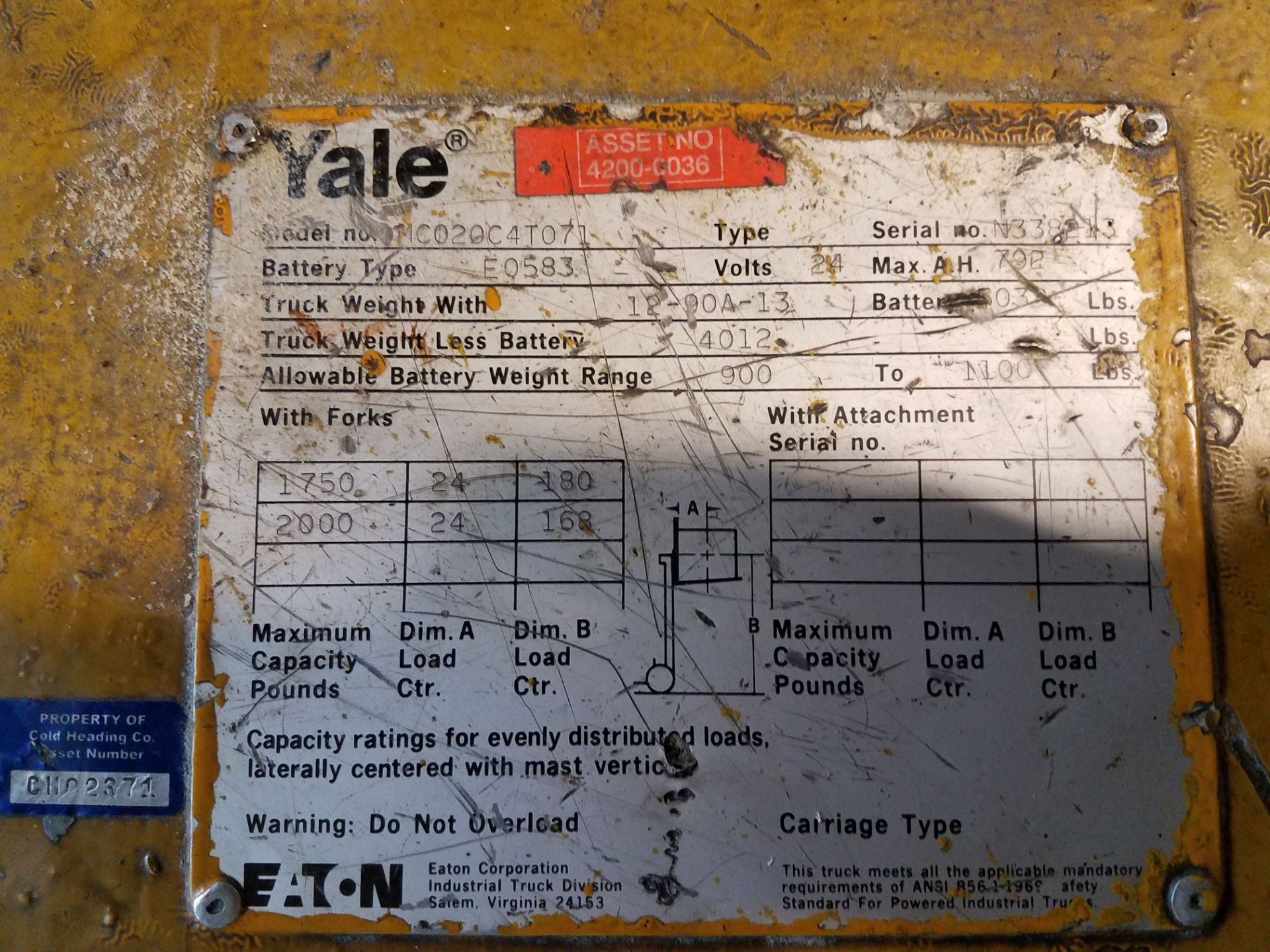 2,000 LB. YALE WALK BEHIND LIFT TRUCK; NO BATTERY OR CHARGER - Image 4 of 4