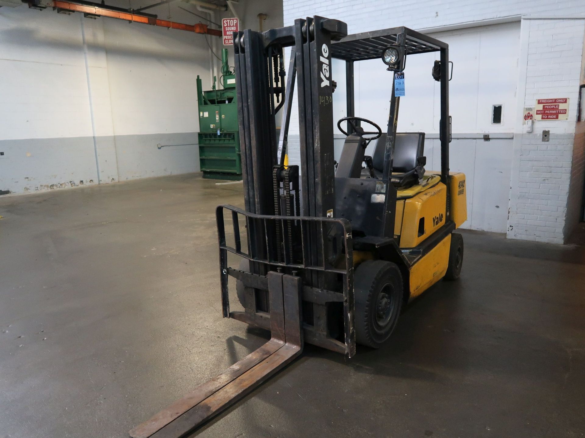 5,000 LB. YALE MODEL GLP050 SOLID PNEUMATIC TIRE DIESEL LIFT TRUCK; S/N A875B26860B, 171" 3-STAGE