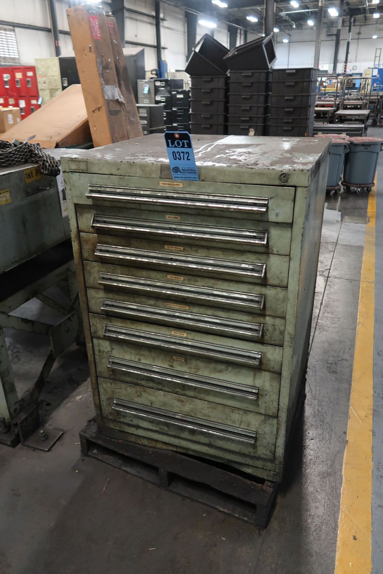 8-DRAWER TOOLING CABINET WITH BROACH TOOLING **LOADING PRICE DUE TO ERRA - $50.00**