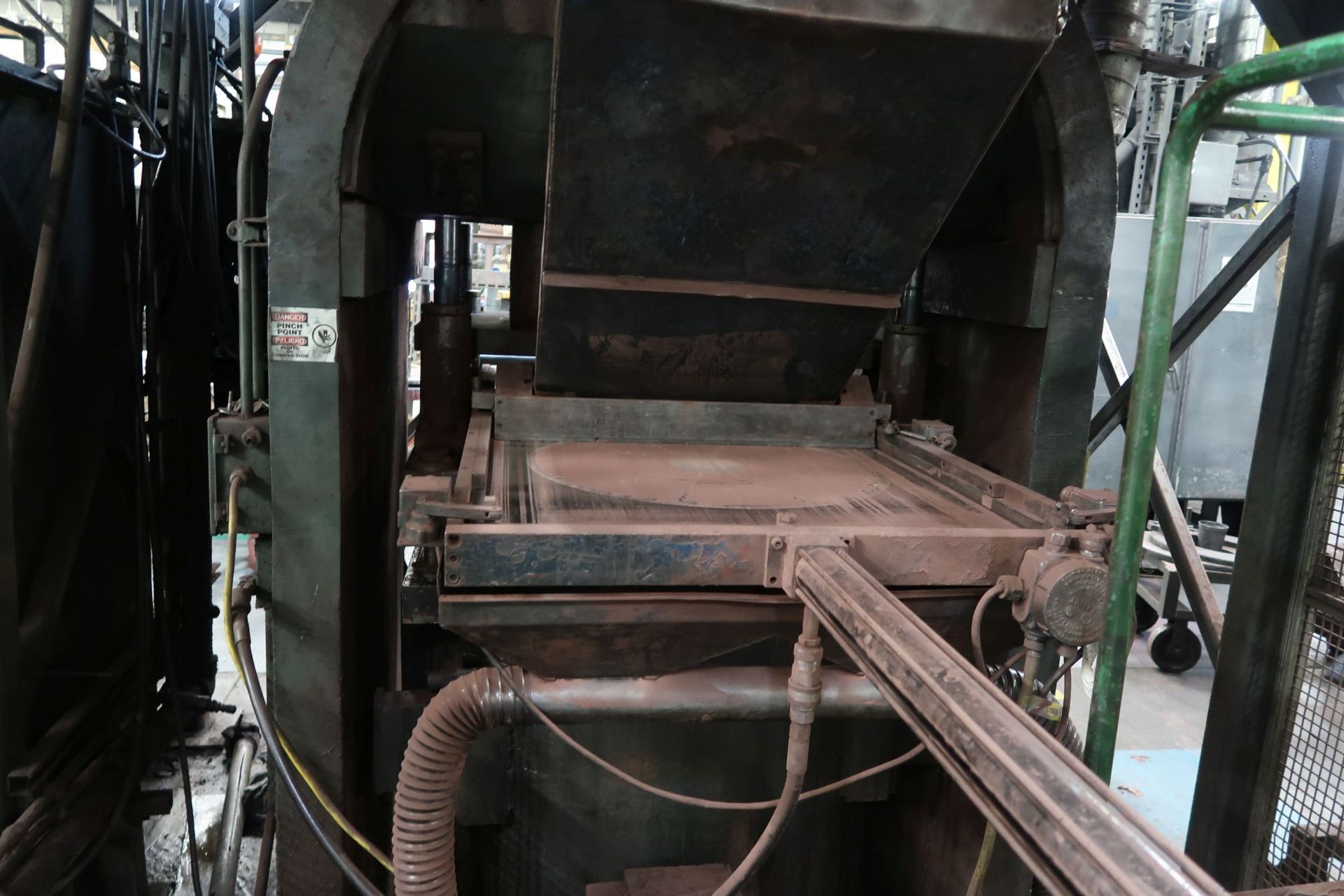 HDT MOLD PRESS, MACHINE # HDT6/B6 **DELAYED REMOVAL - PICK UP 1/2/2019** **LOADING PRICE DUE TO ERRA - Image 7 of 7