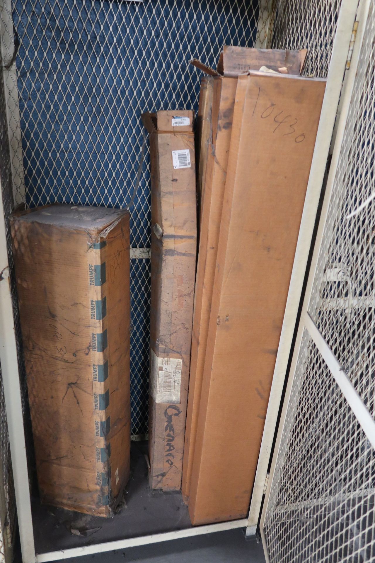 CAGE TYPE RACK WITH CONTENTS - PARTS **LOADING PRICE DUE TO ERRA - $500.00** - Image 3 of 5