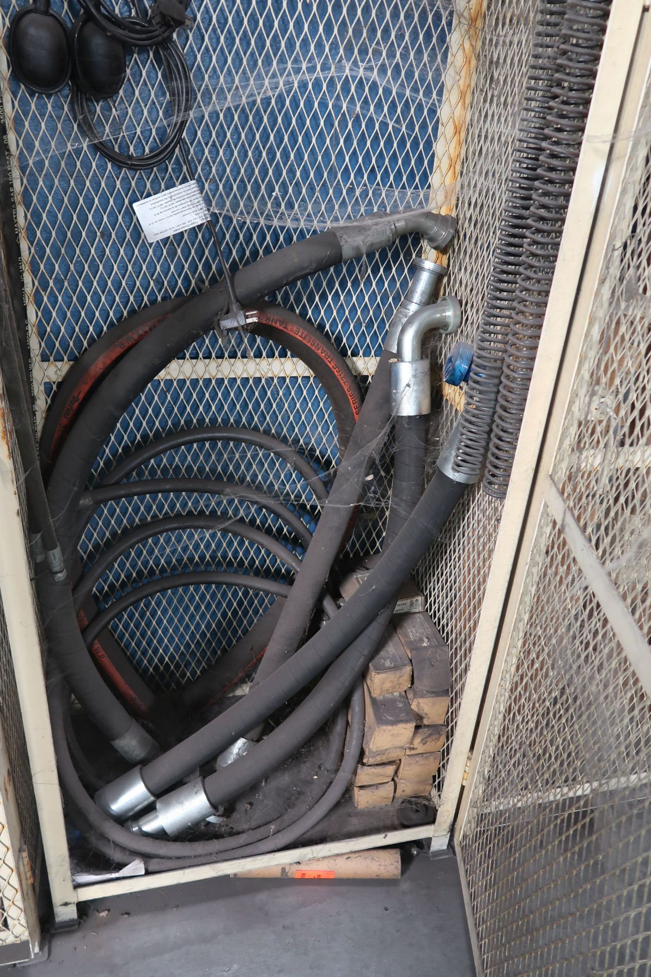 CAGE TYPE RACK WITH CONTENTS - PARTS **LOADING PRICE DUE TO ERRA - $500.00** - Image 4 of 5