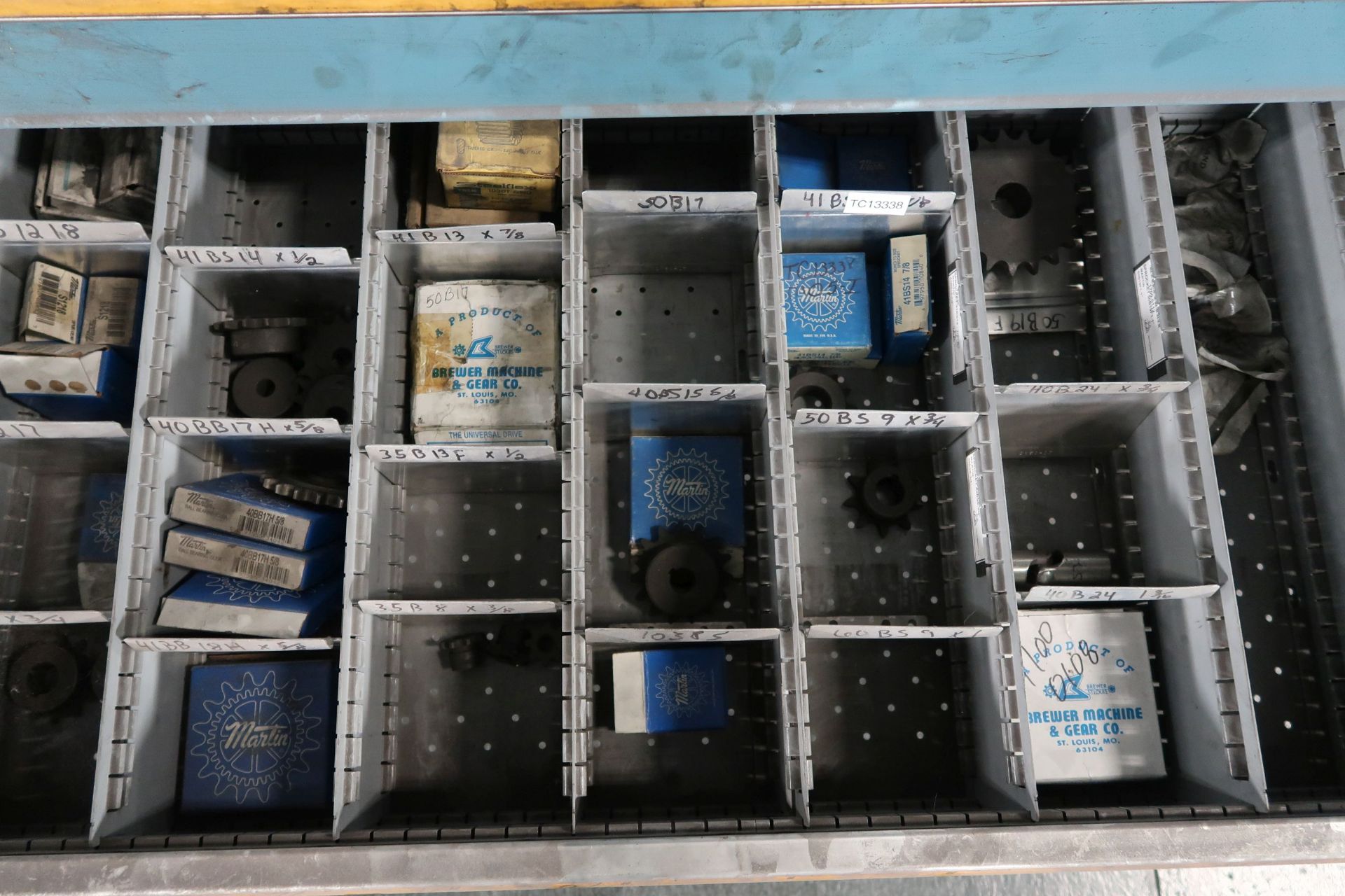 TOOLING CABINETS WITH CONTENTS - MOSTLY MACHINE PARTS **LOADING PRICE DUE TO ERRA - $2,000.00** - Image 33 of 59