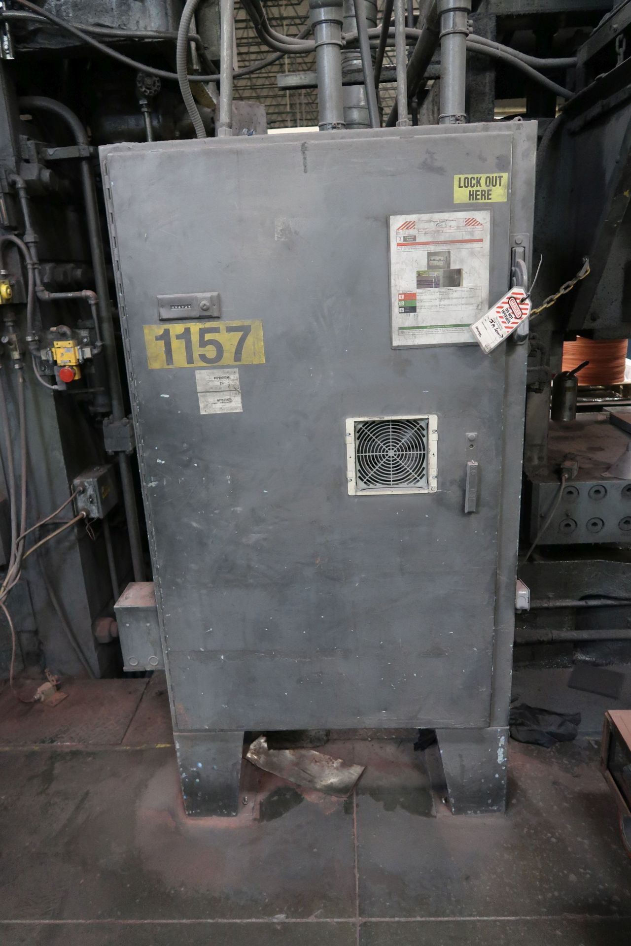 1,100 TON ERIE HDT MOLD PRESS, MACHINE #1157 **LOADING PRICE DUE TO ERRA - $18,000.00** - Image 8 of 8