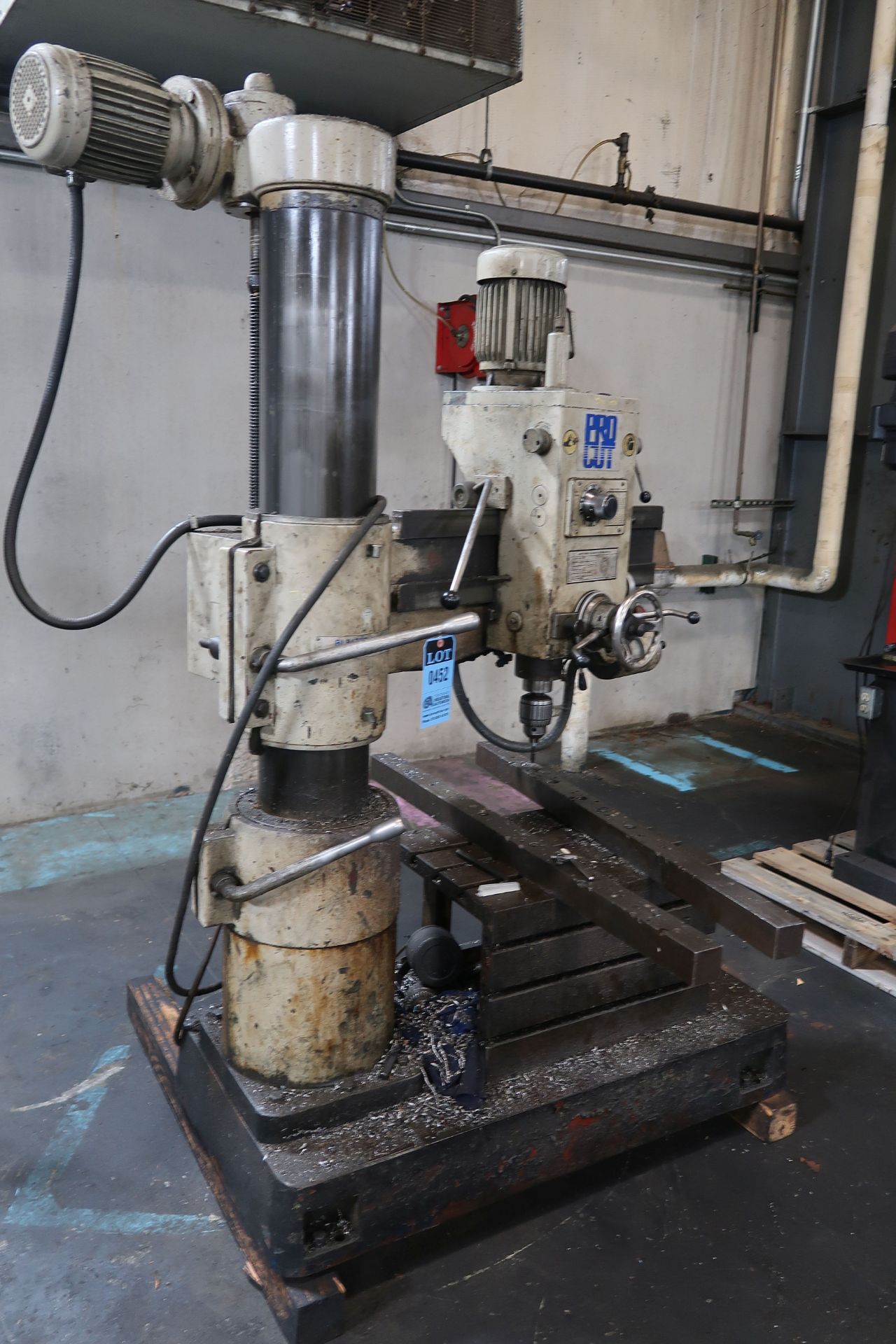 8" COLUMN X 36" ARM PRO-CUT RL84TPR-820A RADIAL ARM DRILL; S/N 16224 **LOADING PRICE DUE TO - Image 2 of 6