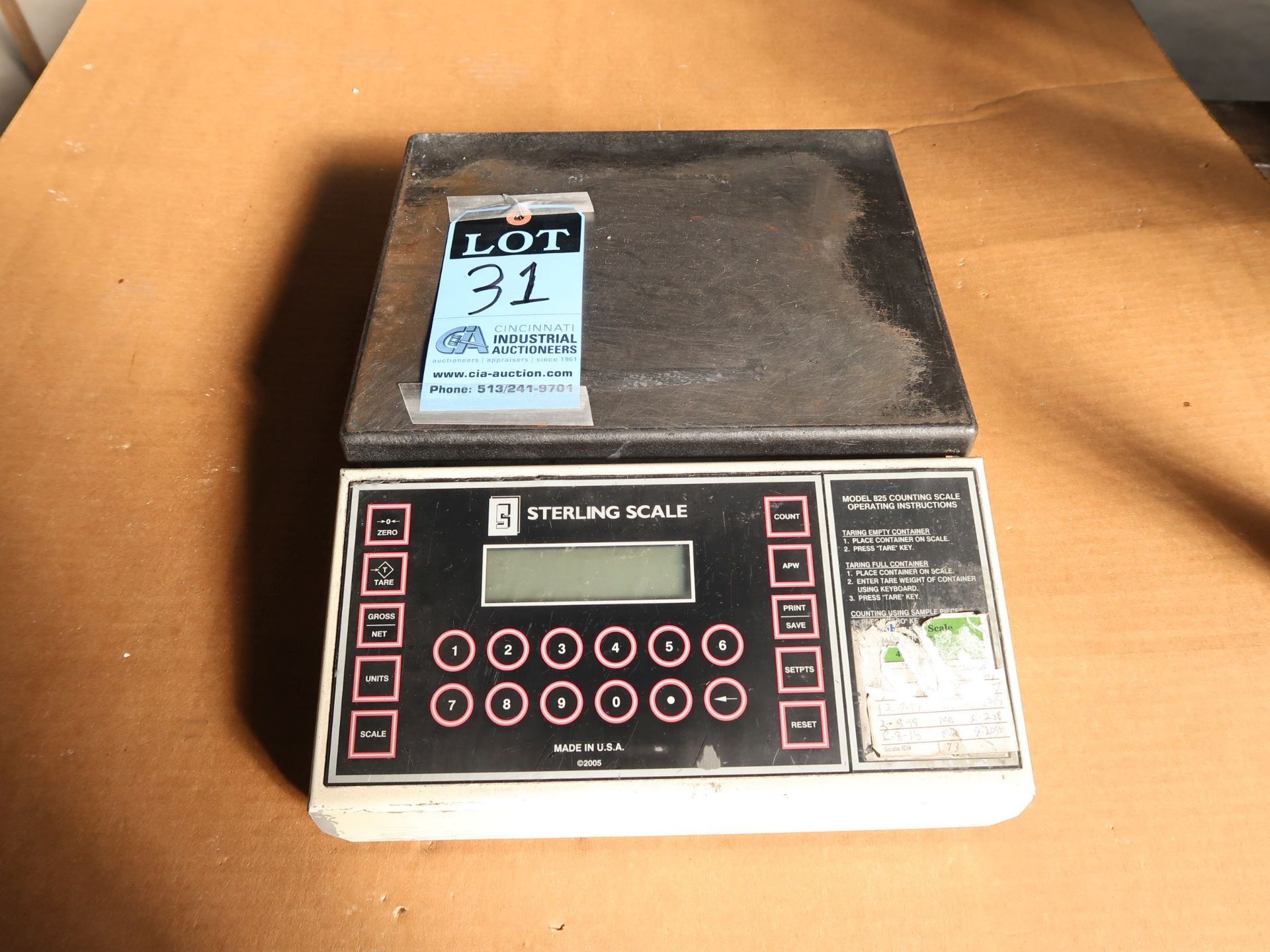 50 LB. STERLING SCALE MODEL 825-50 DIGITAL COUNTING SCALE