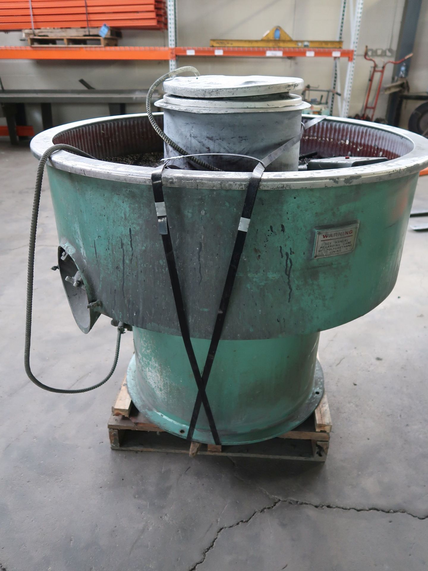 48" SWECO MODEL FM-10-3 VIBRATORY BOWL FINISHINER; S/N 10FM-168-13, 3-PHASE - Image 3 of 6