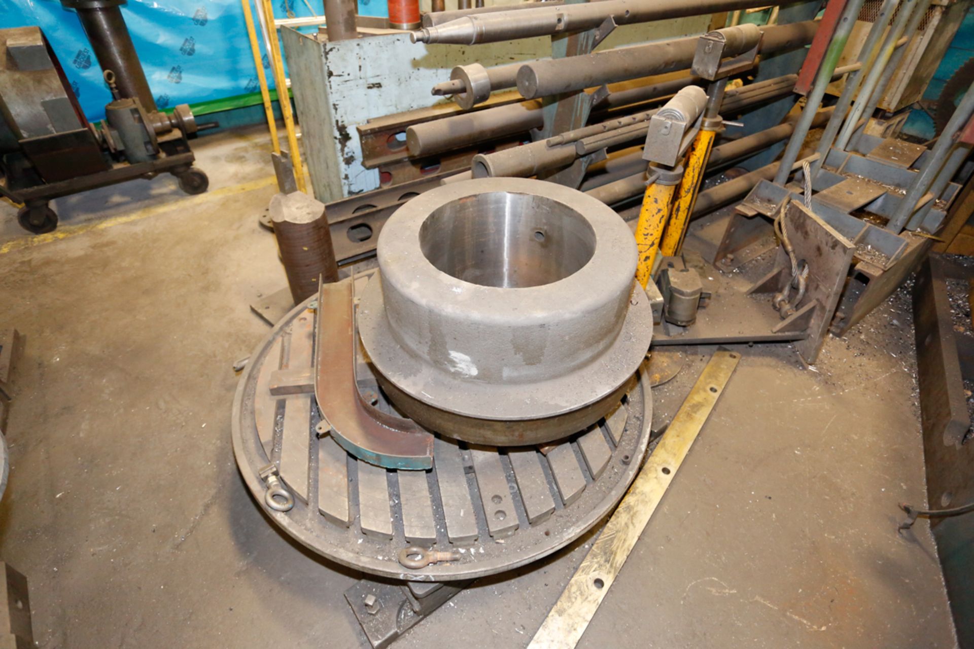 LANDIS HORIZONTAL BORING MILL SIZE 35, 96" ROTARY TABLE, S/N: 550 - Image 5 of 6
