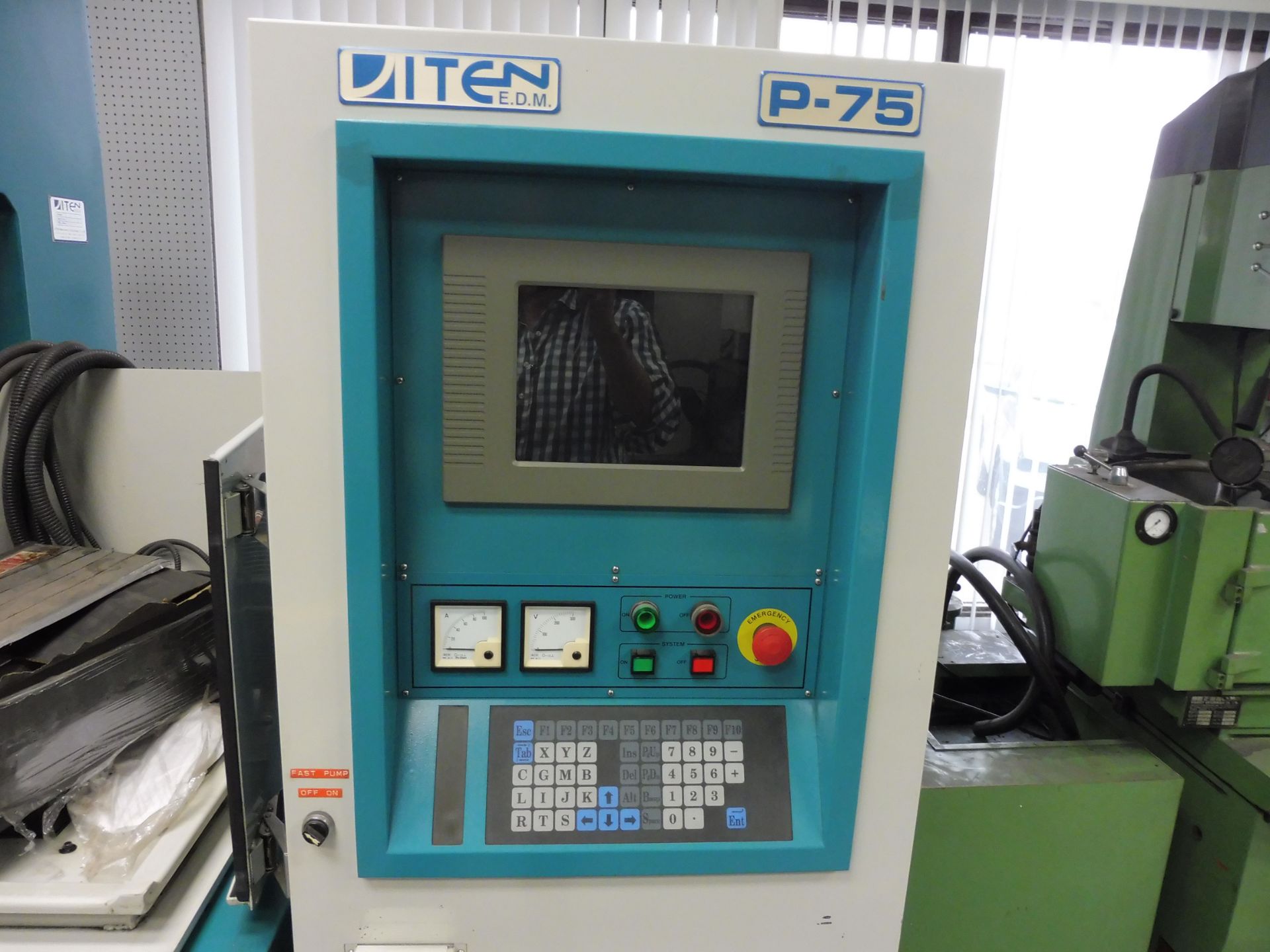 2002 JITEN MODEL CNC-540 SINKER TYPE CNC EDM, S/N 002536, WITH JITEN 75 AMP CNC CONTROLS, TANK - Image 5 of 5