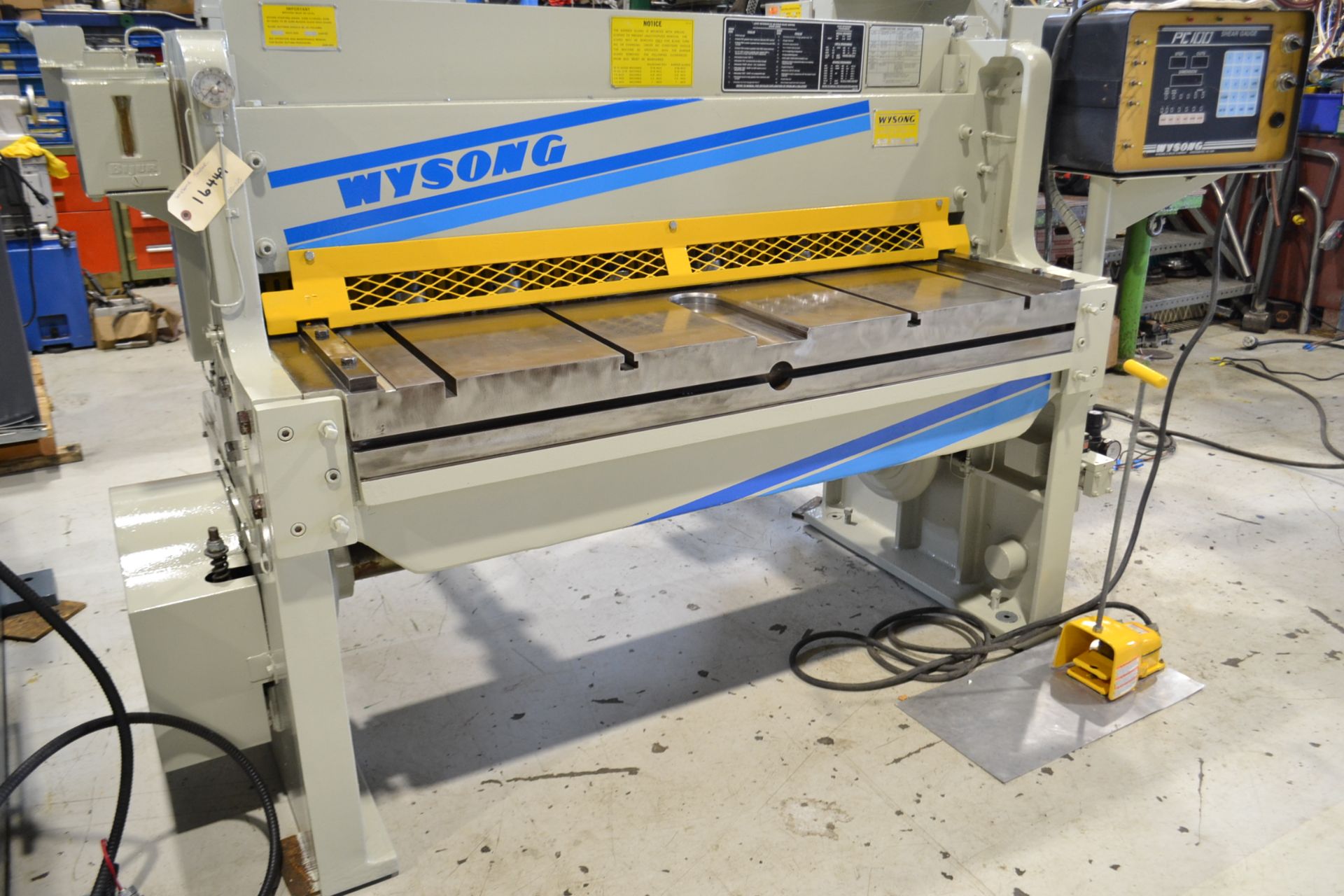 WYSONG 52" X 10GA MECHANICAL SHEAR MOD. 1052CNCB, 60 STROKES/MIN. S/N: P120-145, PC100 BACKGAGE ( - Image 4 of 6