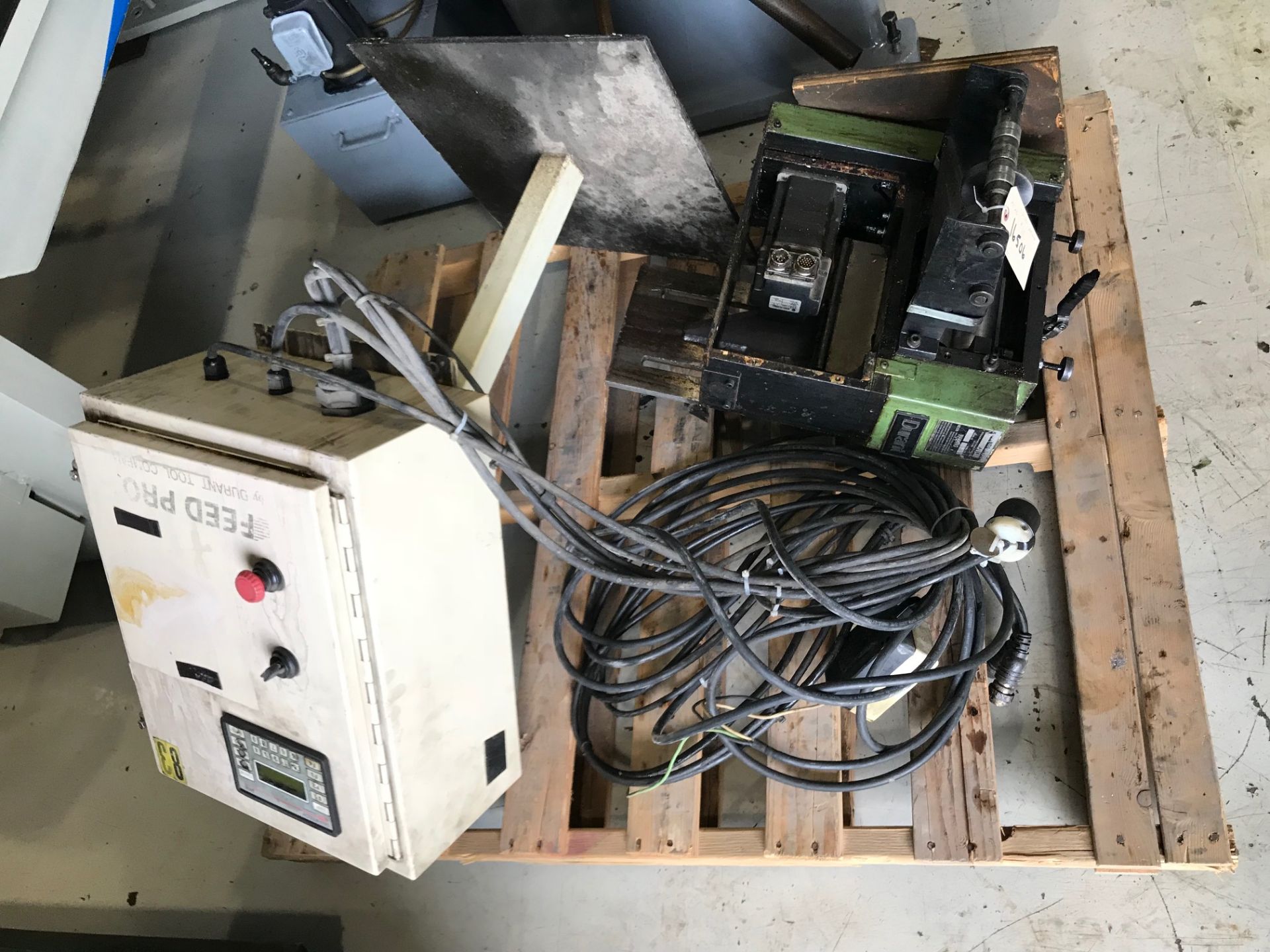 DURAND 6" SERVO ELECTRONIC FEEDER (RIGGING AT NO CHARGE) LOCATED IN POINTE-FORTUNE, QUEBEC)