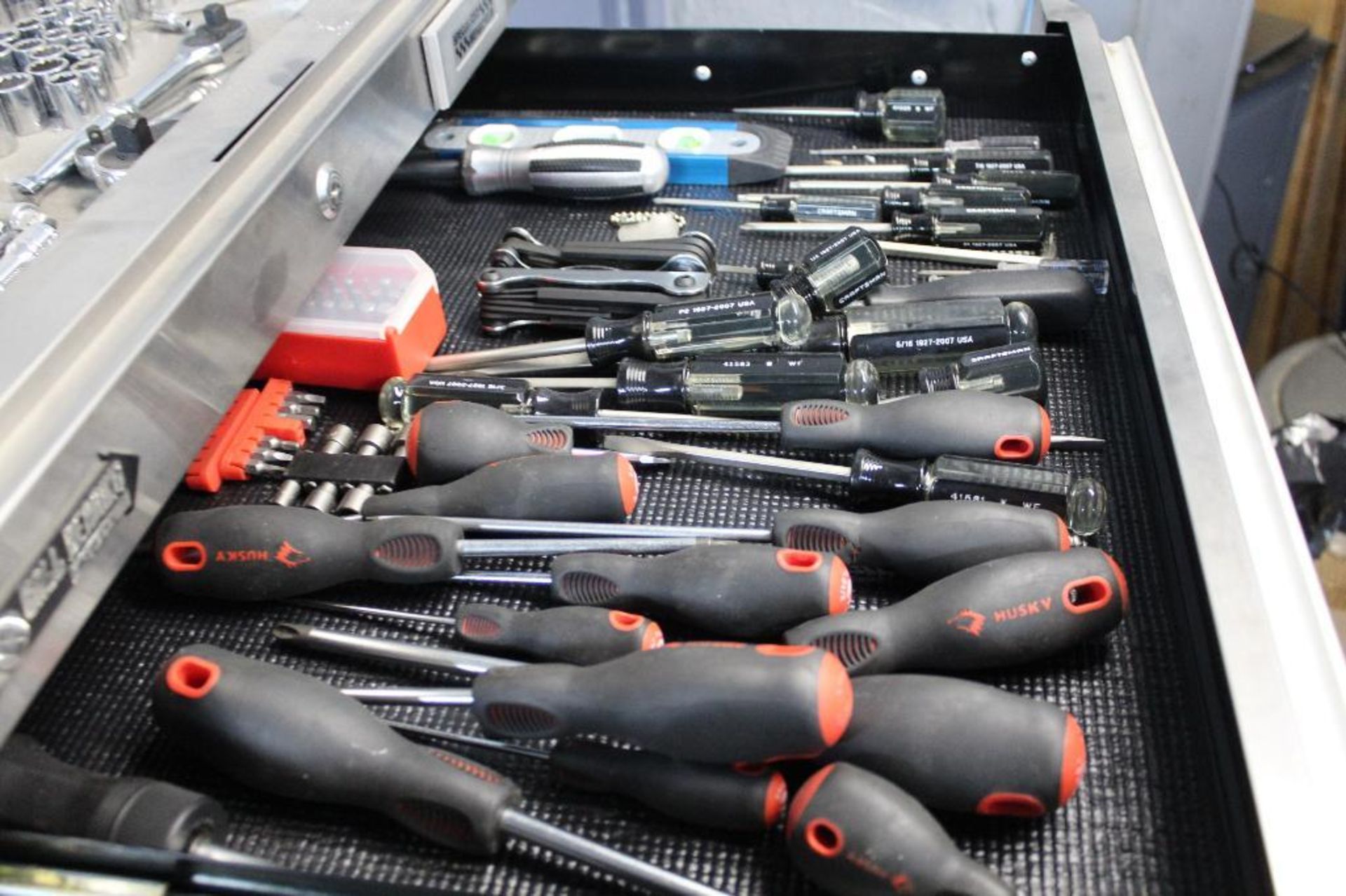 8 Drawer stainless tool box w/ mechanics tools - Image 5 of 8