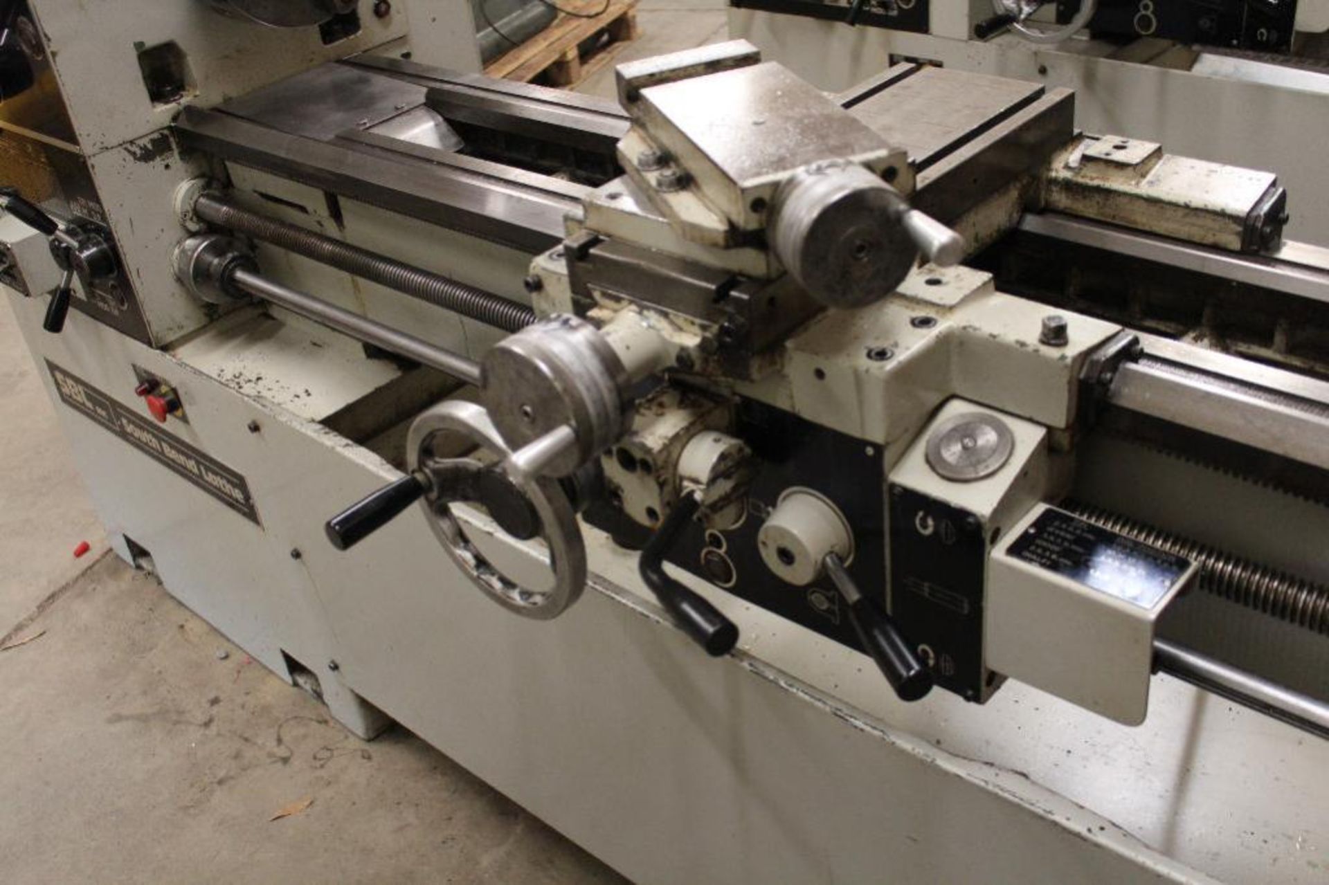 South Bend Lathe CS44 18" x 64" Gap Bed Engine Lathe - Image 8 of 18