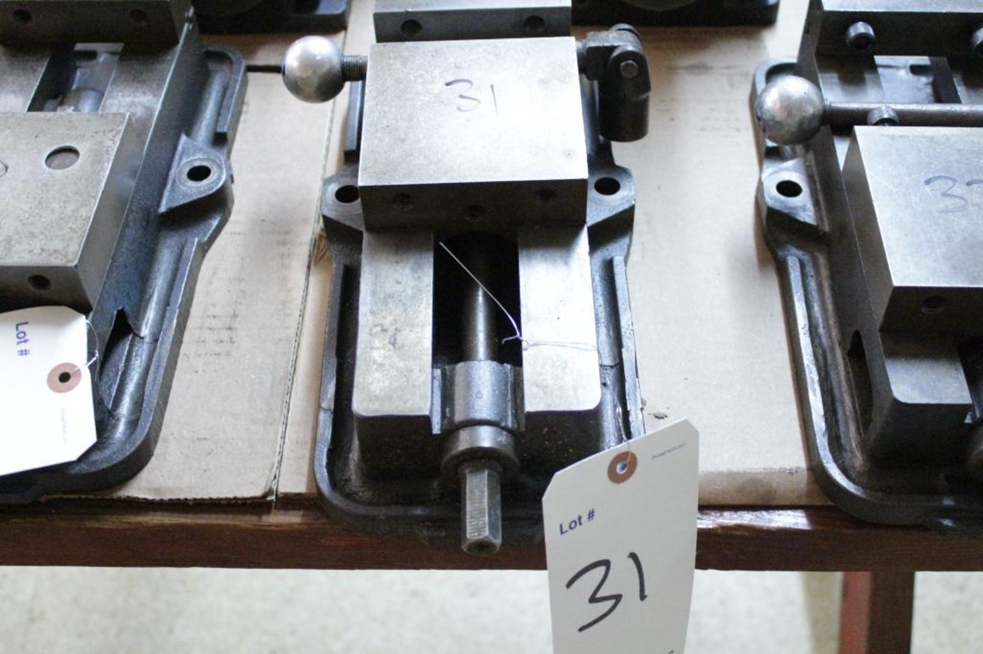 kurt D-40 4" milling vise