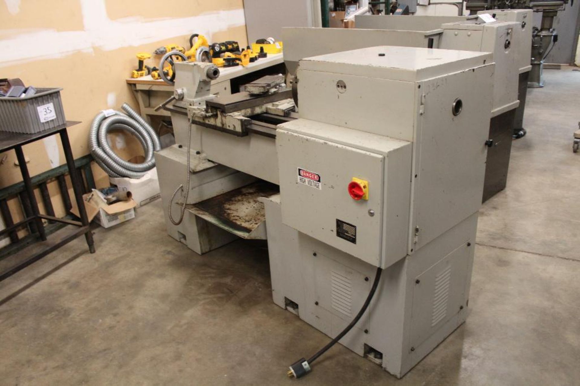 South Bend CS-39 15" x 30" gap bed lathe - Image 13 of 14