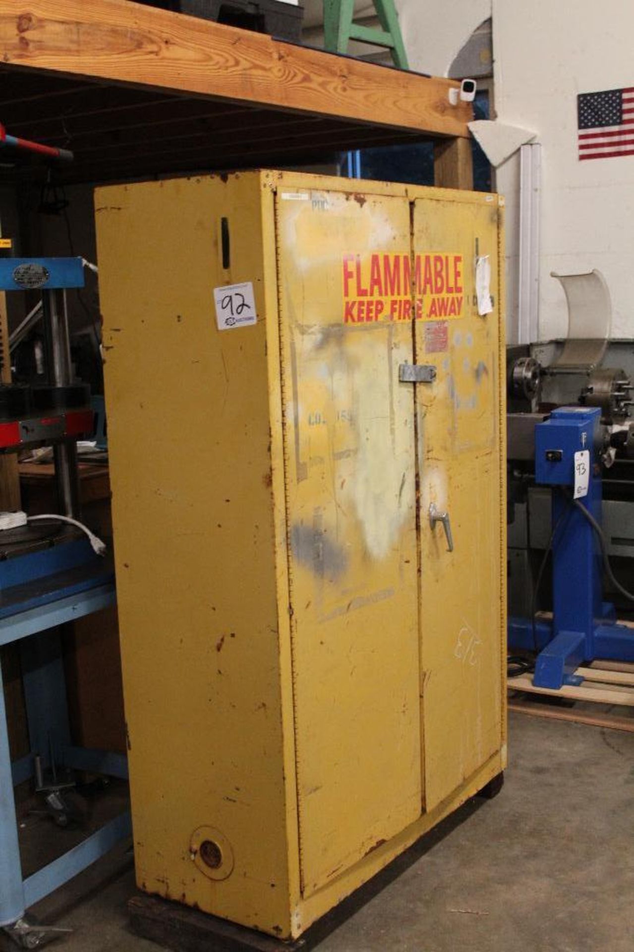 Flammable cabinet 43" x 18' x 65" - Image 2 of 3