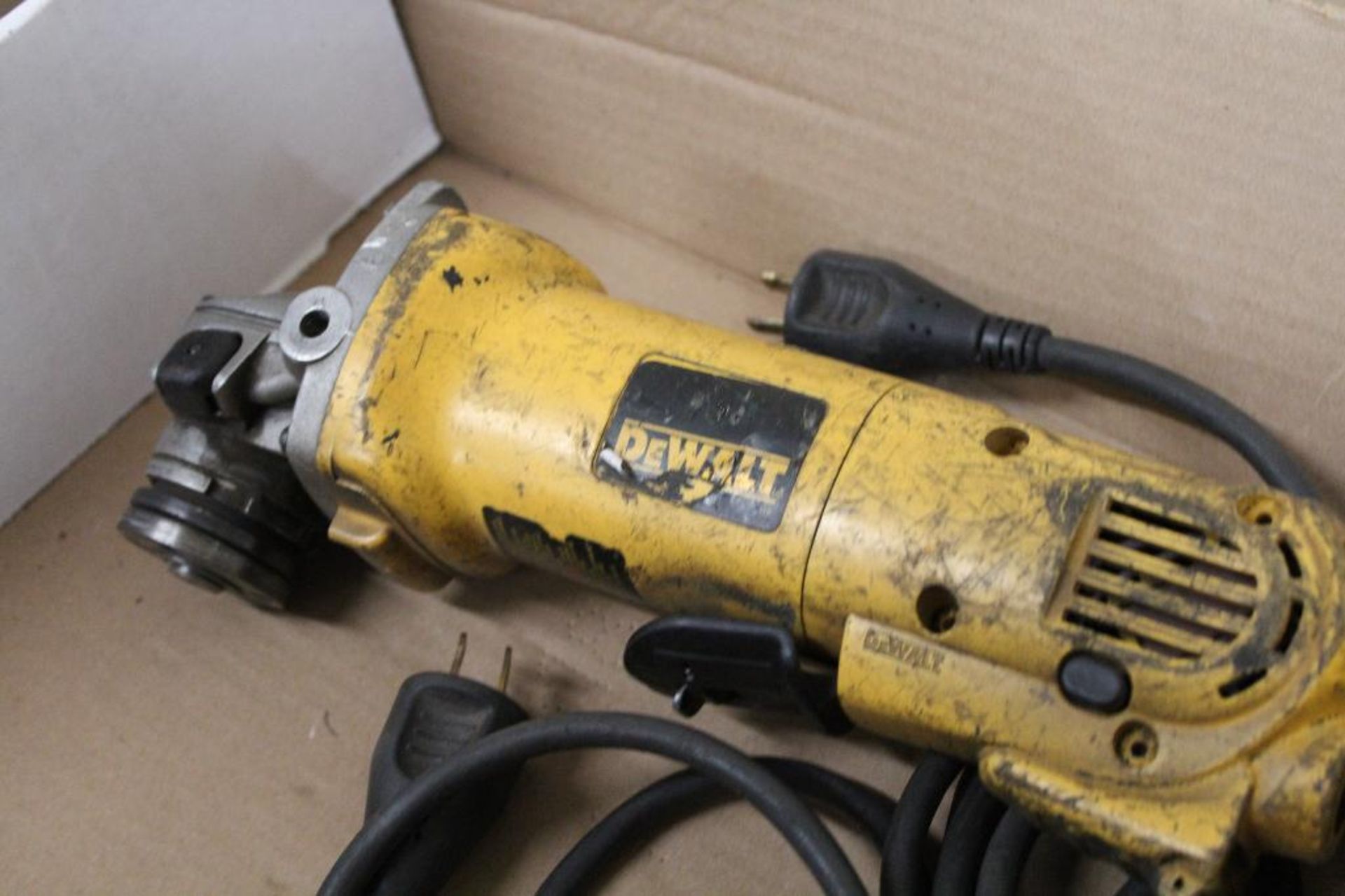 DeWalt grinders, 1 is not operational - Image 4 of 4