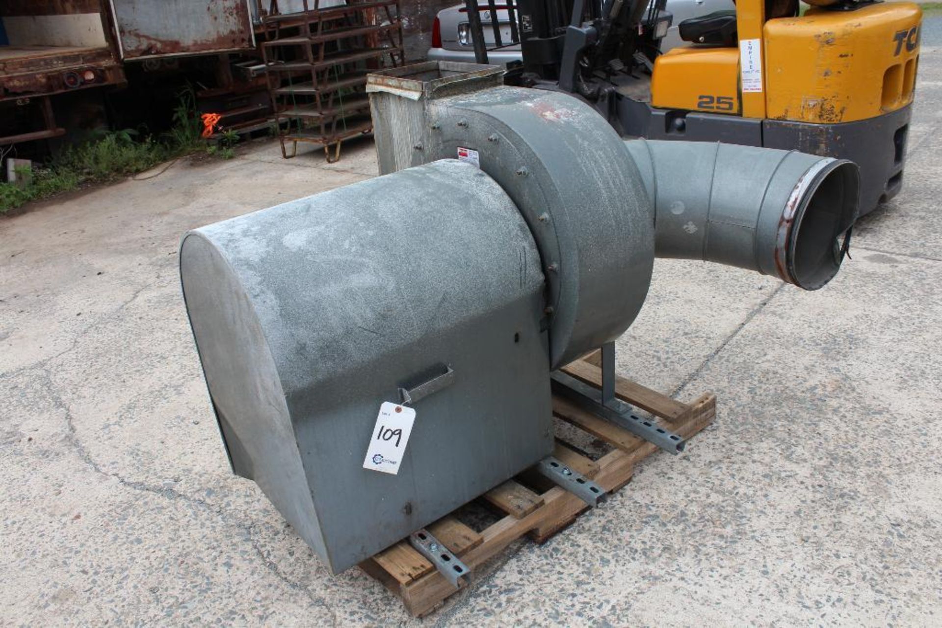 Dayton 22 5/8" industrial blower