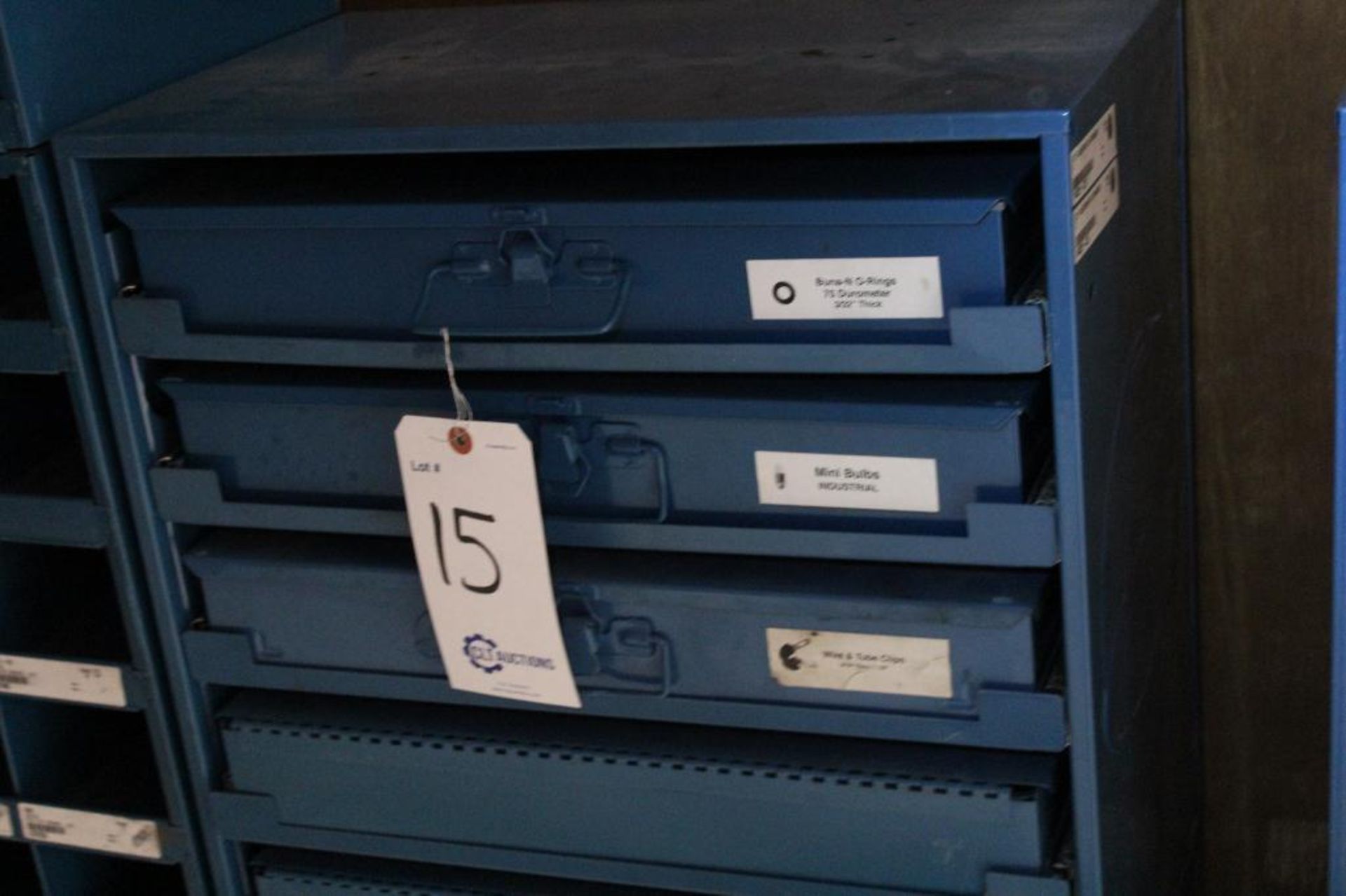 Hardware drawer cabinet - Image 2 of 4