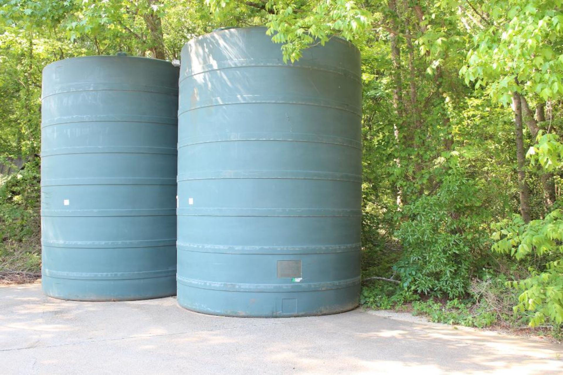Rotoplas 8000 gal. water storage tank - Image 3 of 6
