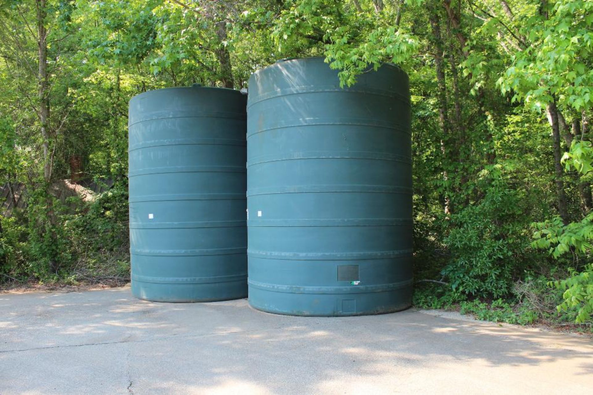 Rotoplas 8000 gal. water storage tank - Image 2 of 6