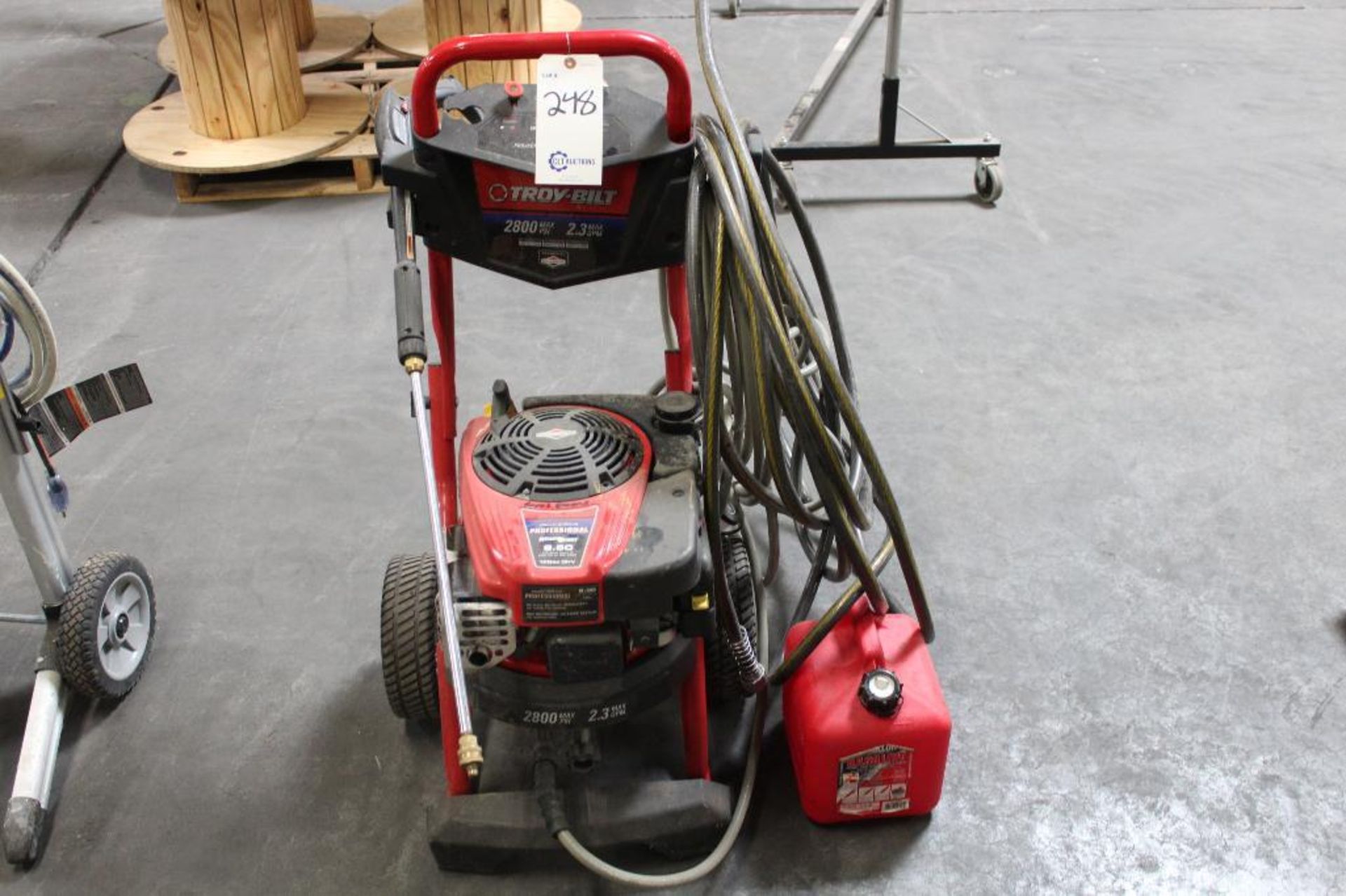 Troy Built Professional Series 2800 PSI pressure washer