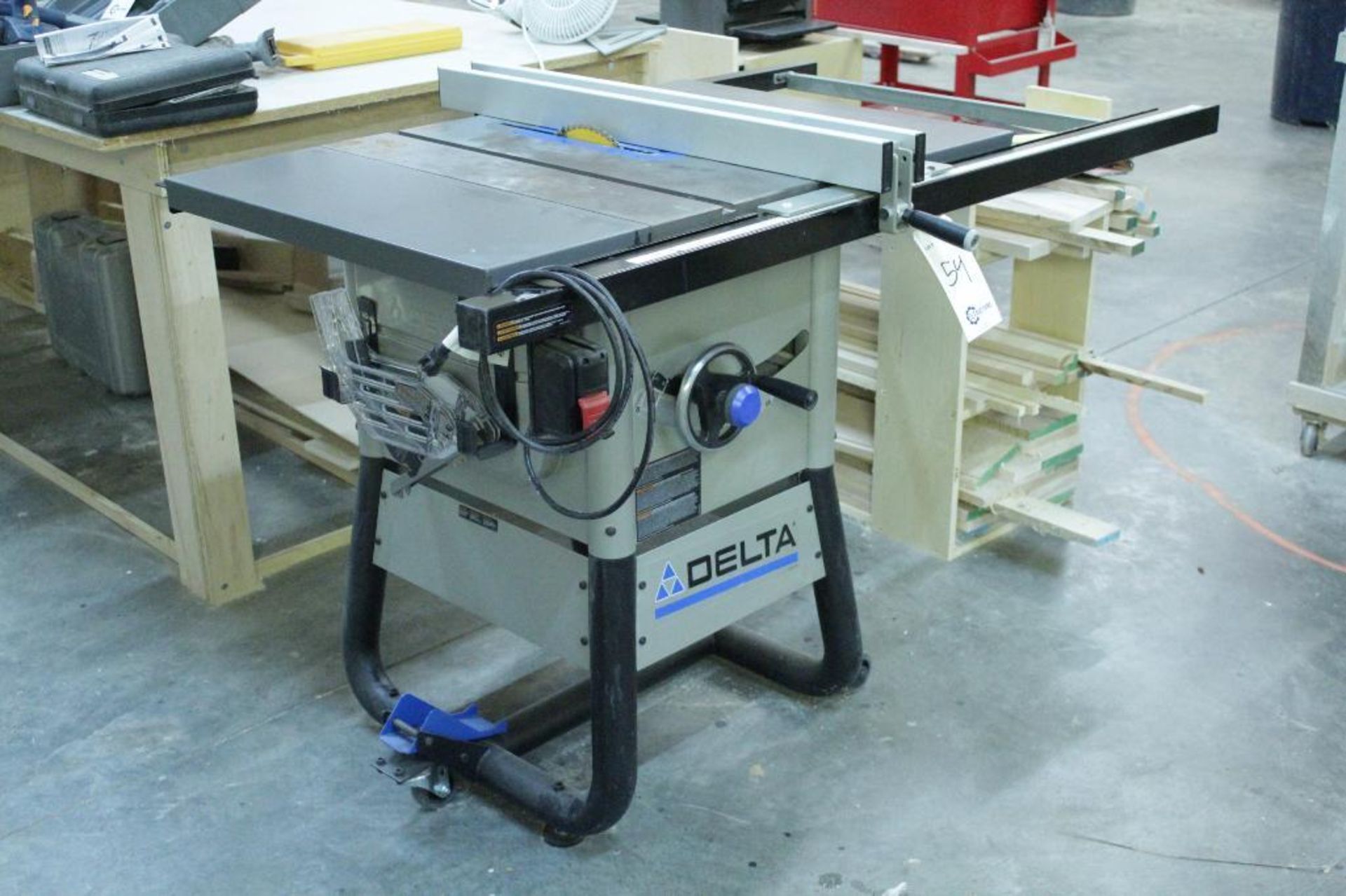 Delta 36-725 10" Table Saw - Image 2 of 6