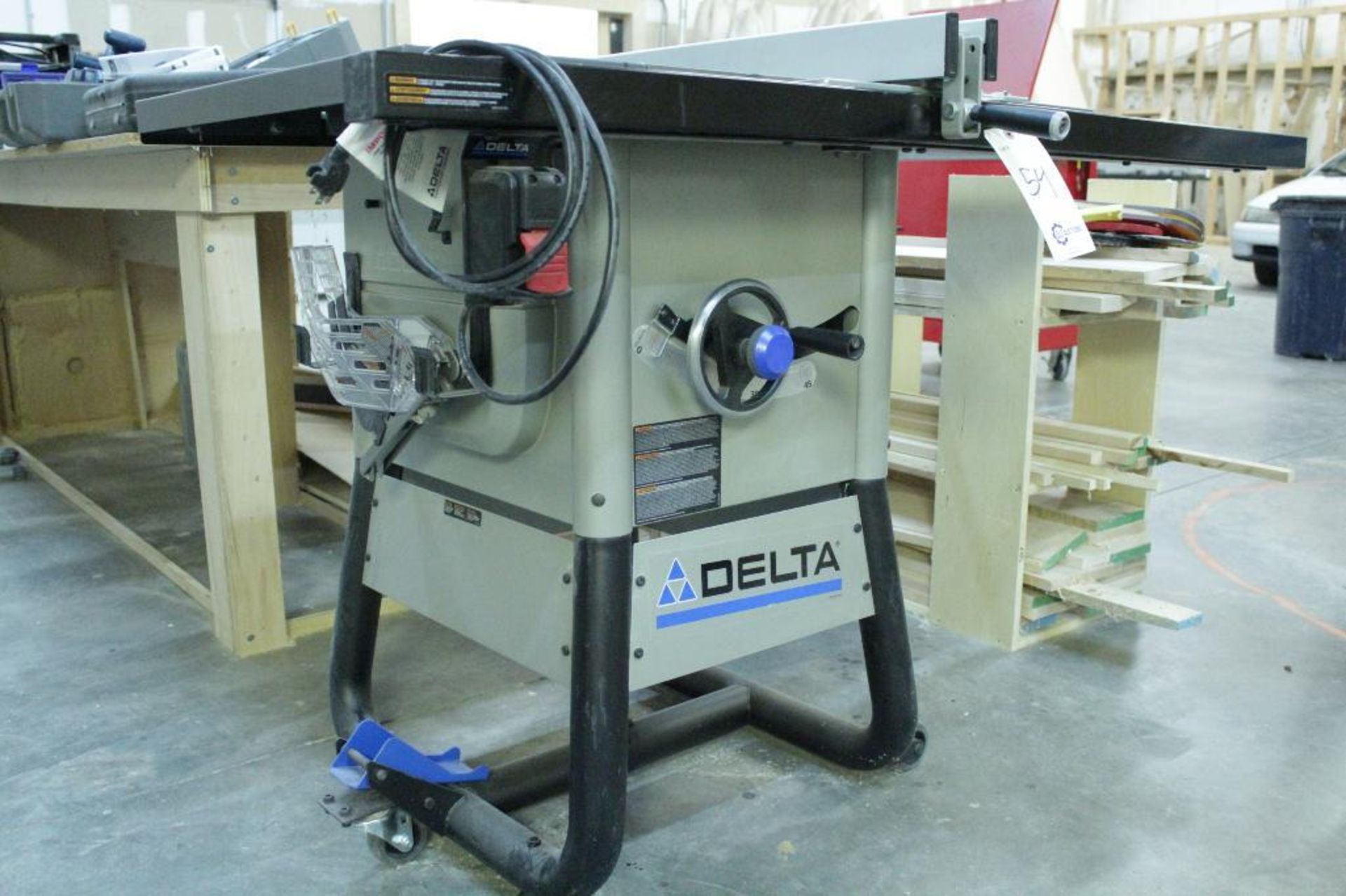 Delta 36-725 10" Table Saw - Image 3 of 6