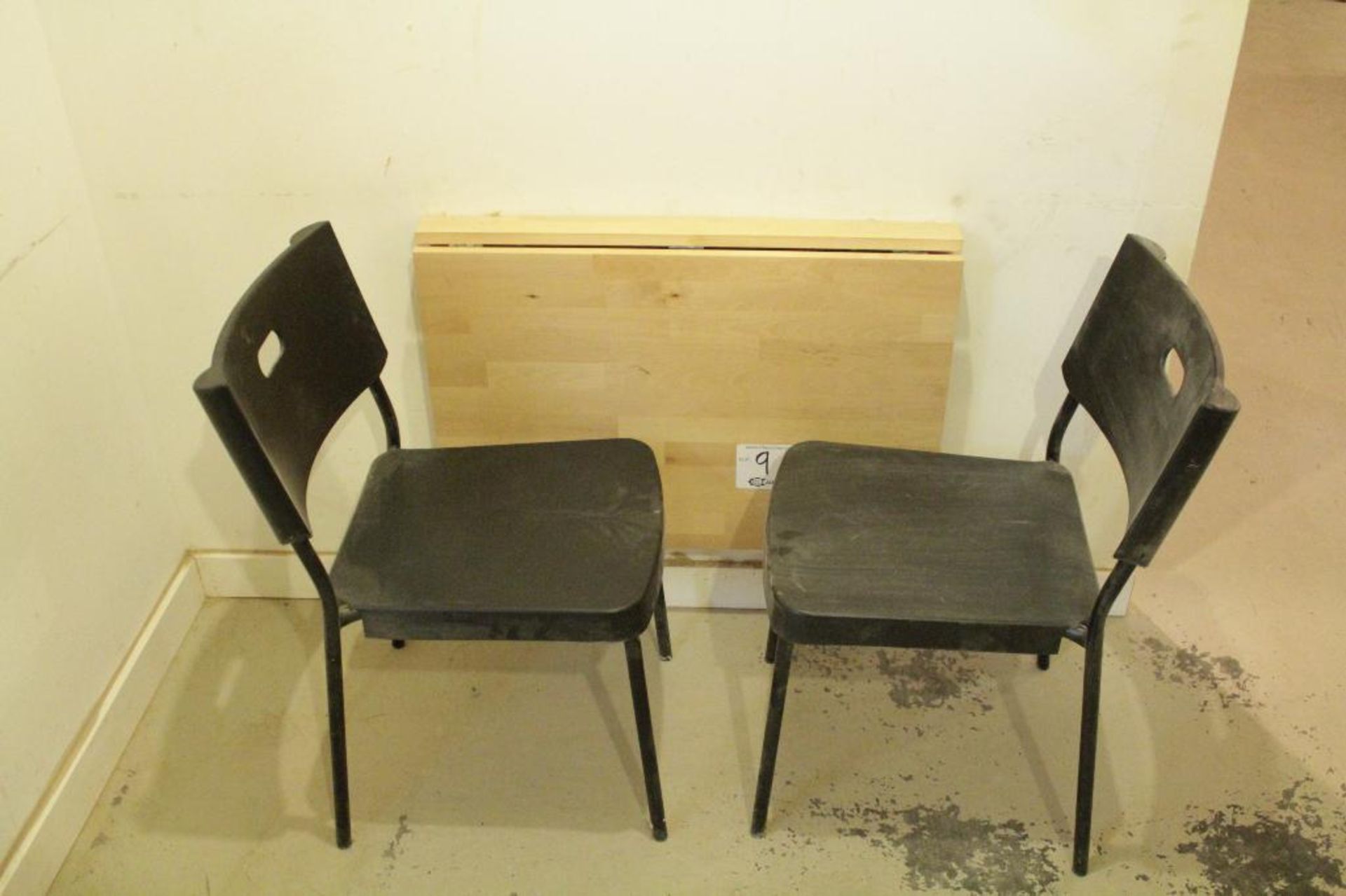 Folding table w/ chairs - Bild 2 aus 2