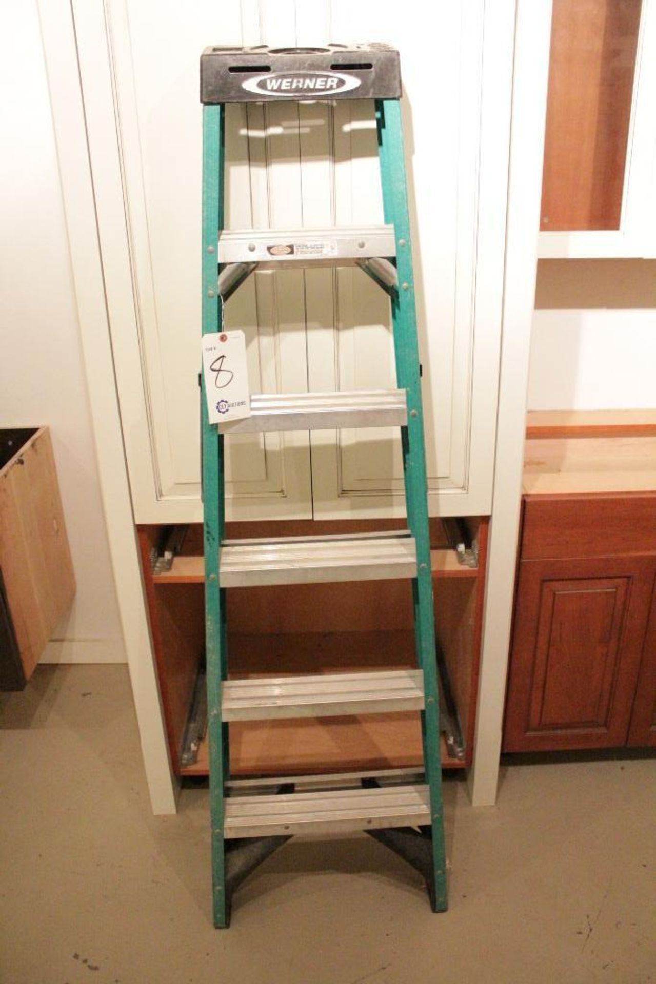 6' Fiberglass Ladder - Image 2 of 2