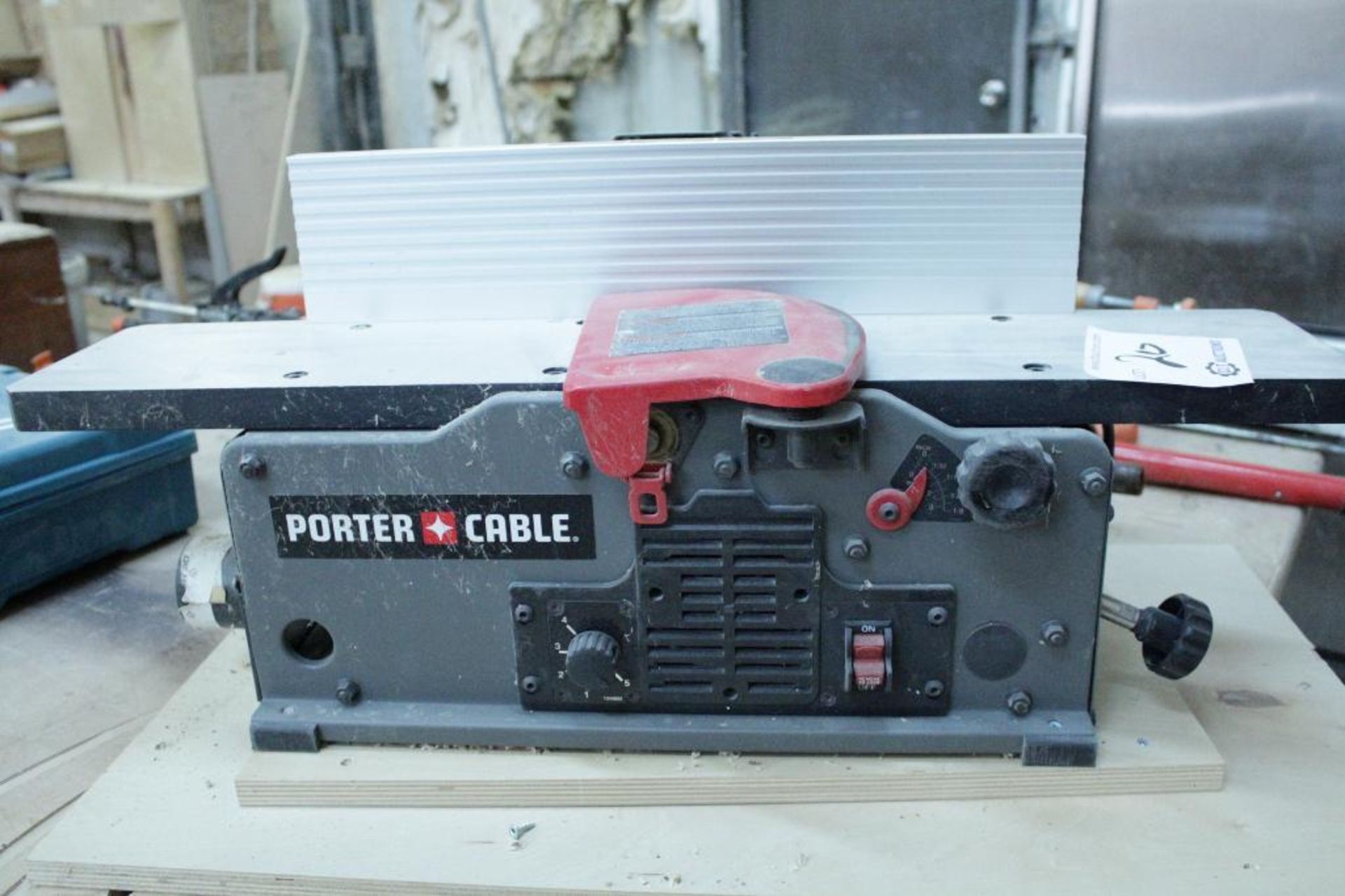 Porter cable PC160JT portable 6" jointer - Image 2 of 3