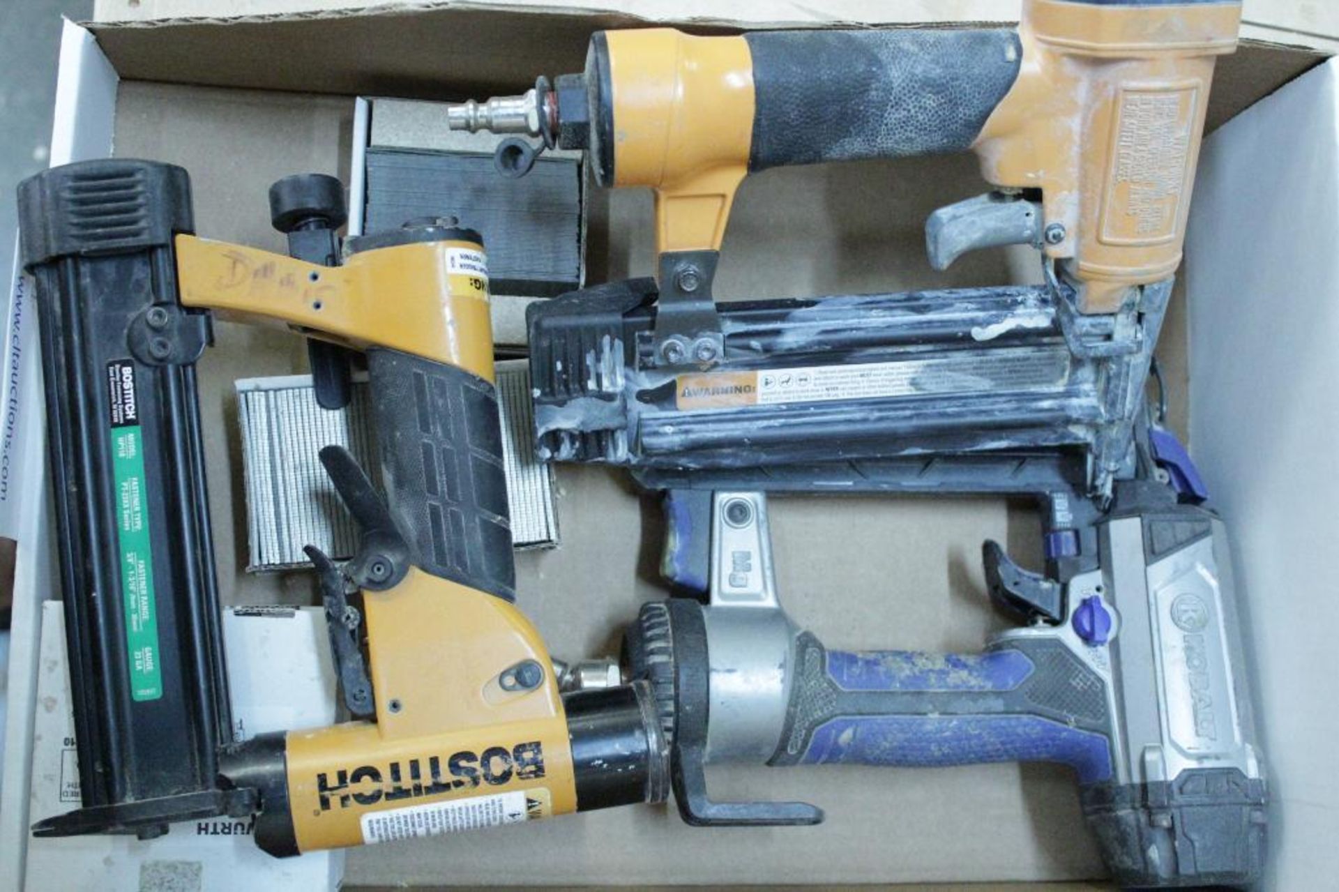 Bostitch & Kobalt nail guns - Bild 3 aus 3