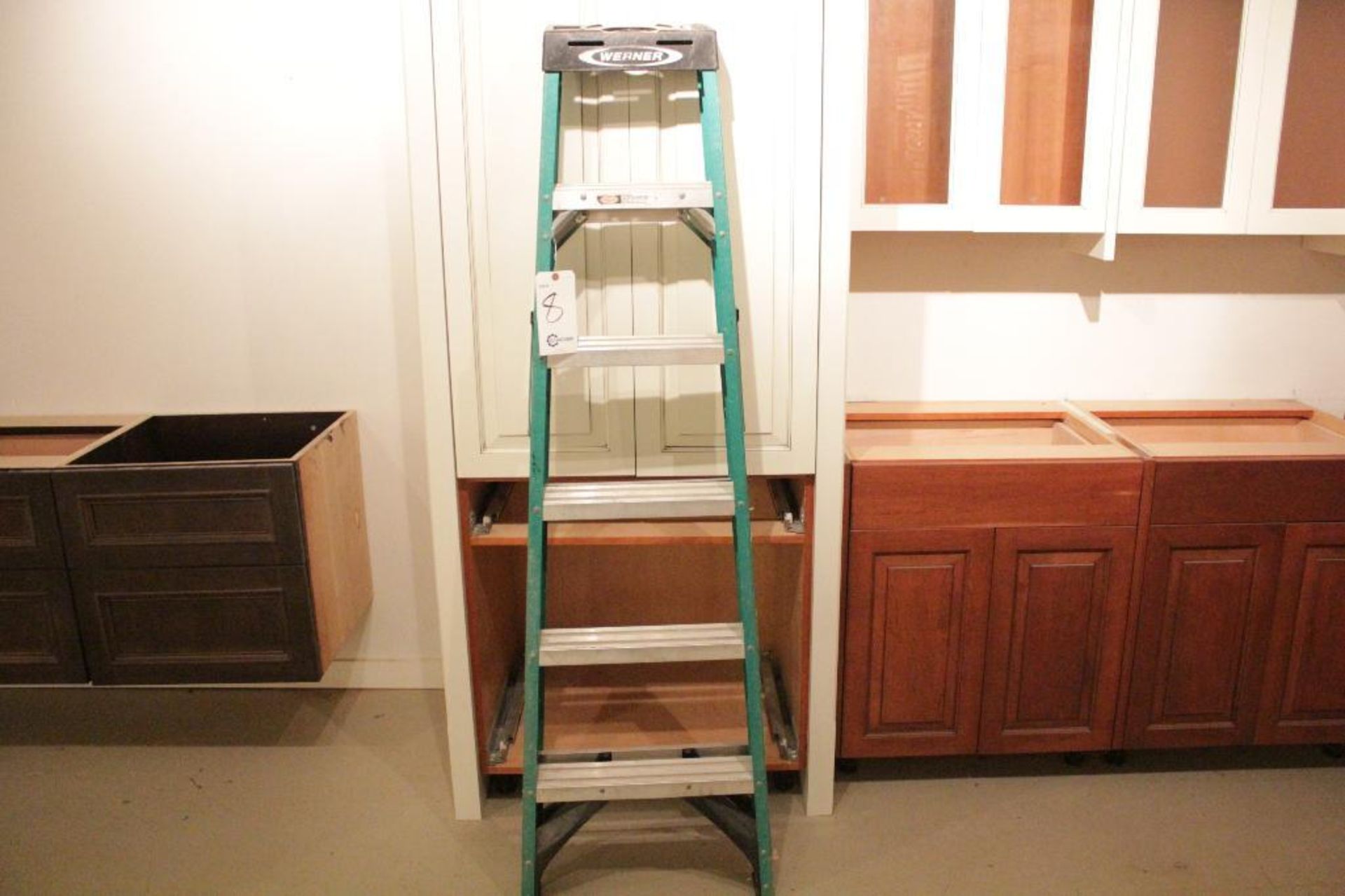 6' Fiberglass Ladder