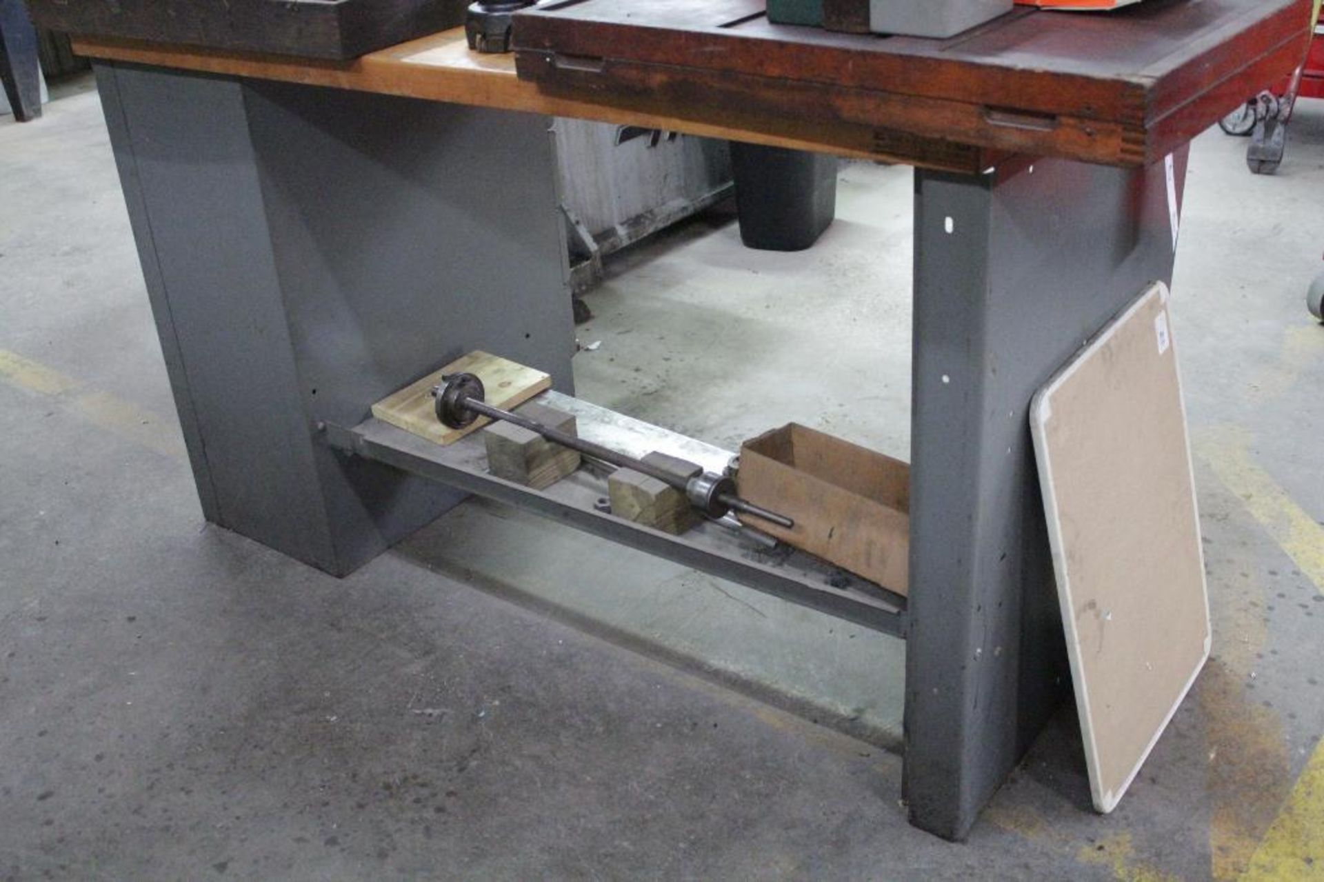 Butcherblock work bench 60" x 30" x 36" - Image 2 of 2