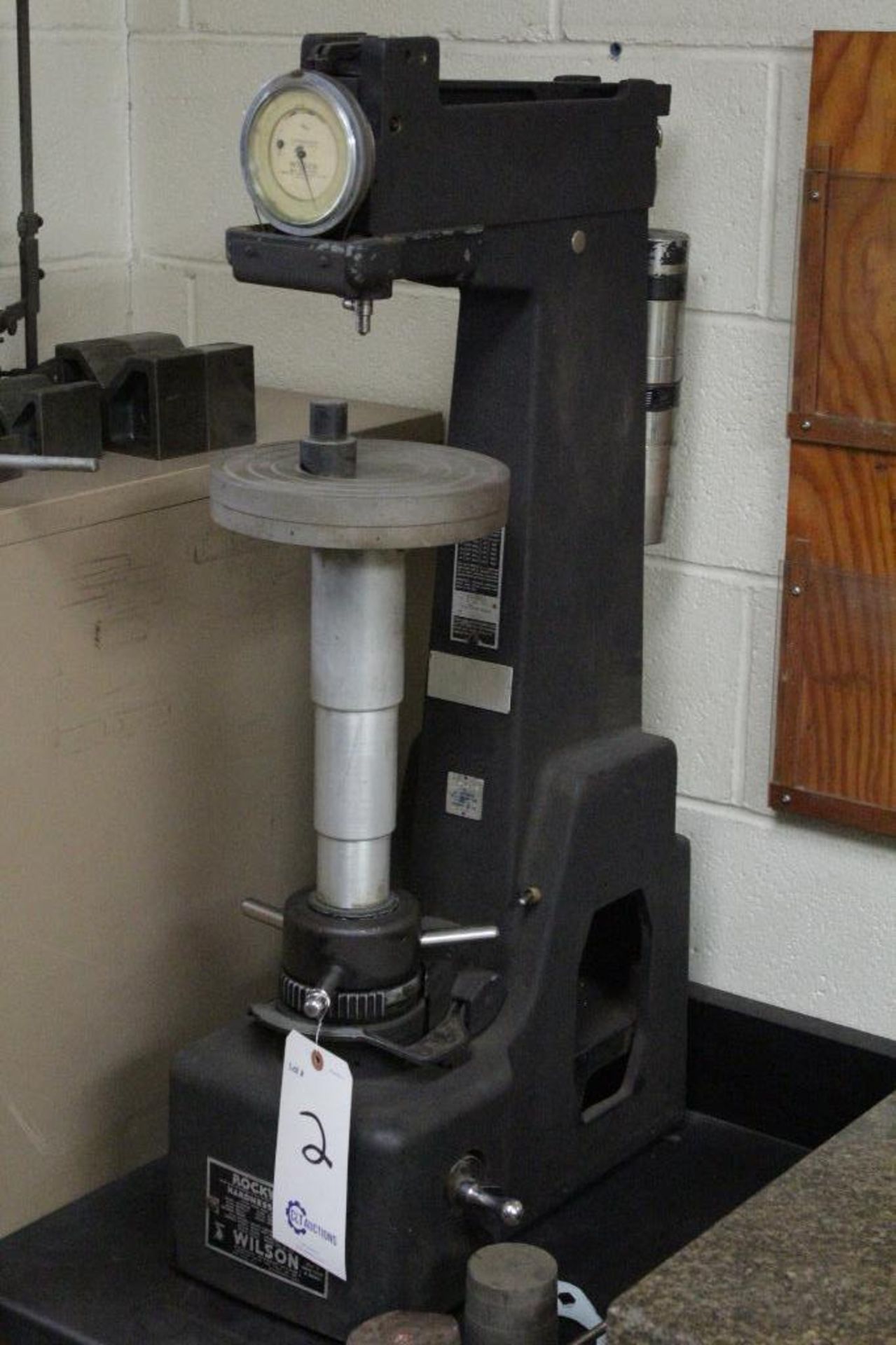 Wilson Model 5 JR BB Rockwell hardness tester w/ laboratory bench - Image 2 of 6