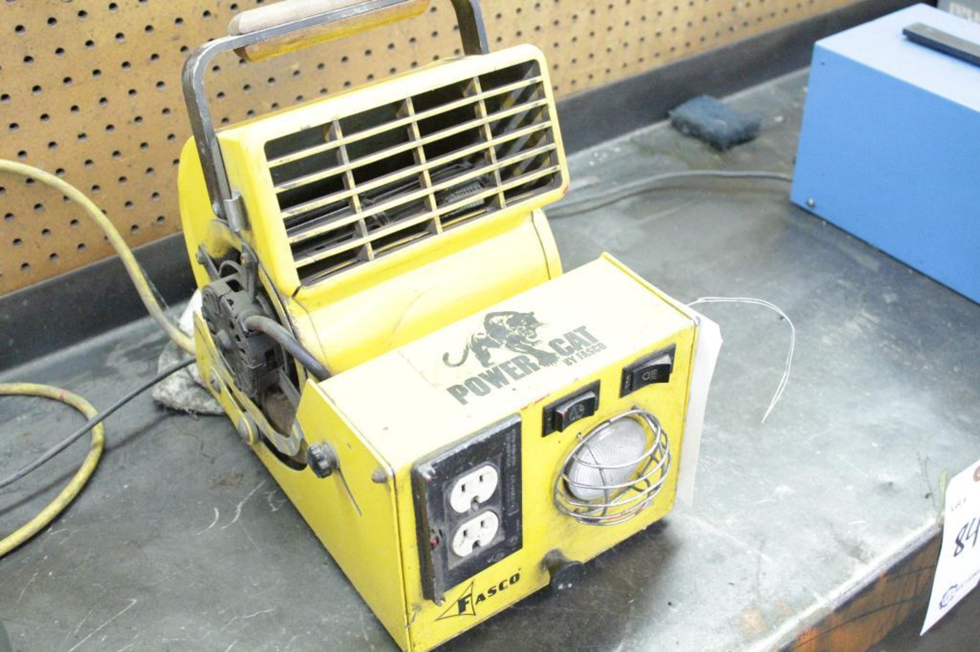 Power cat fan w/ air pump - Image 2 of 5