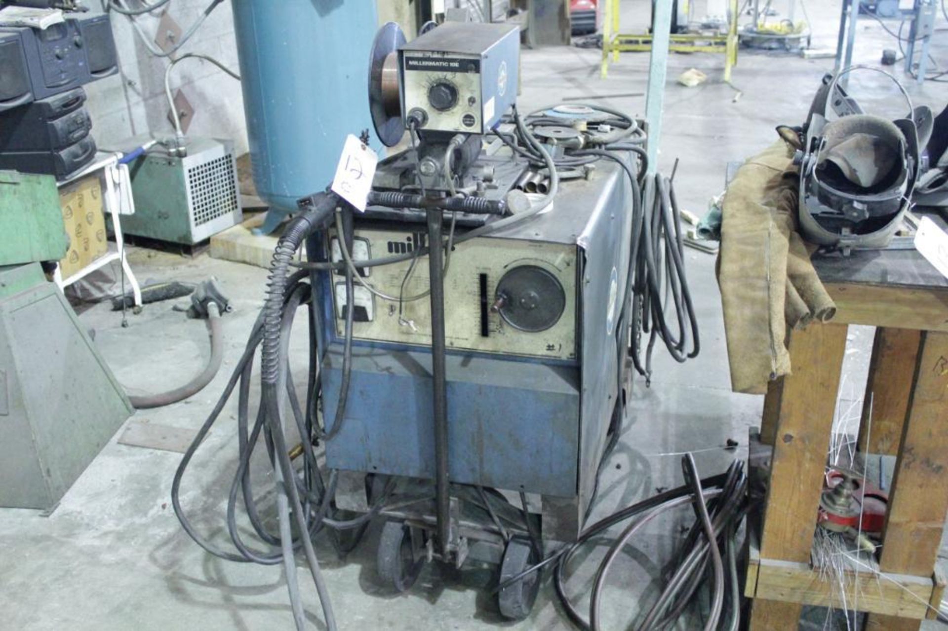 Miller Welder CP-250 TS w/ feeder