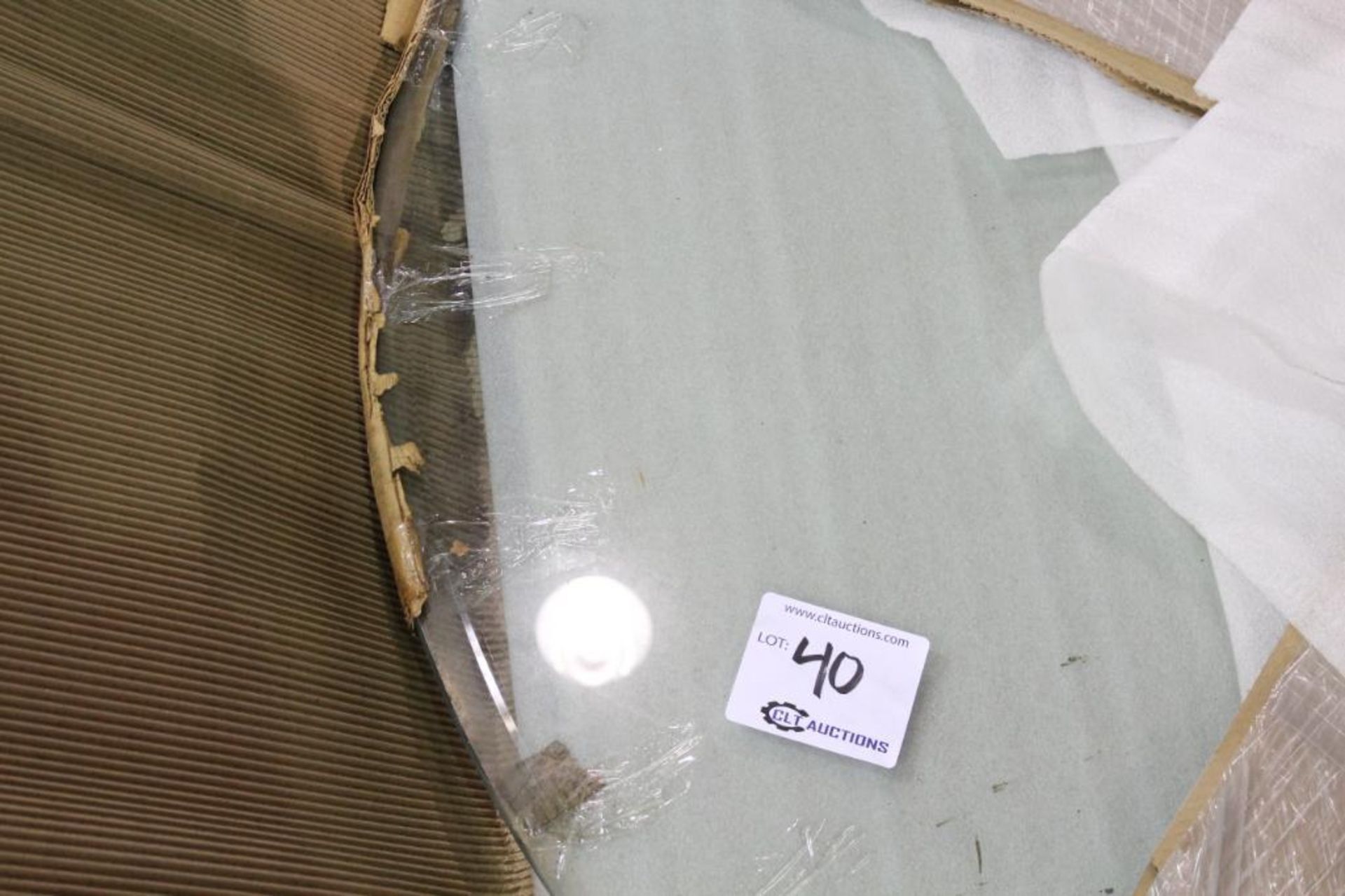 5' Diameter beveled glass top .5" thickness - Image 2 of 3