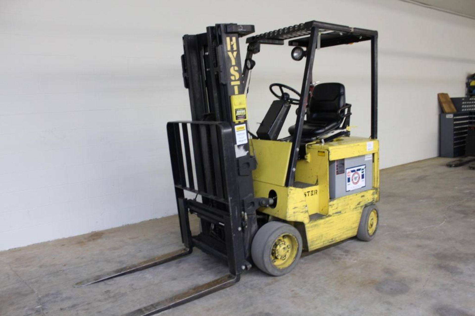Hyster E40XL-27 400lbs electric forklift - Image 2 of 11